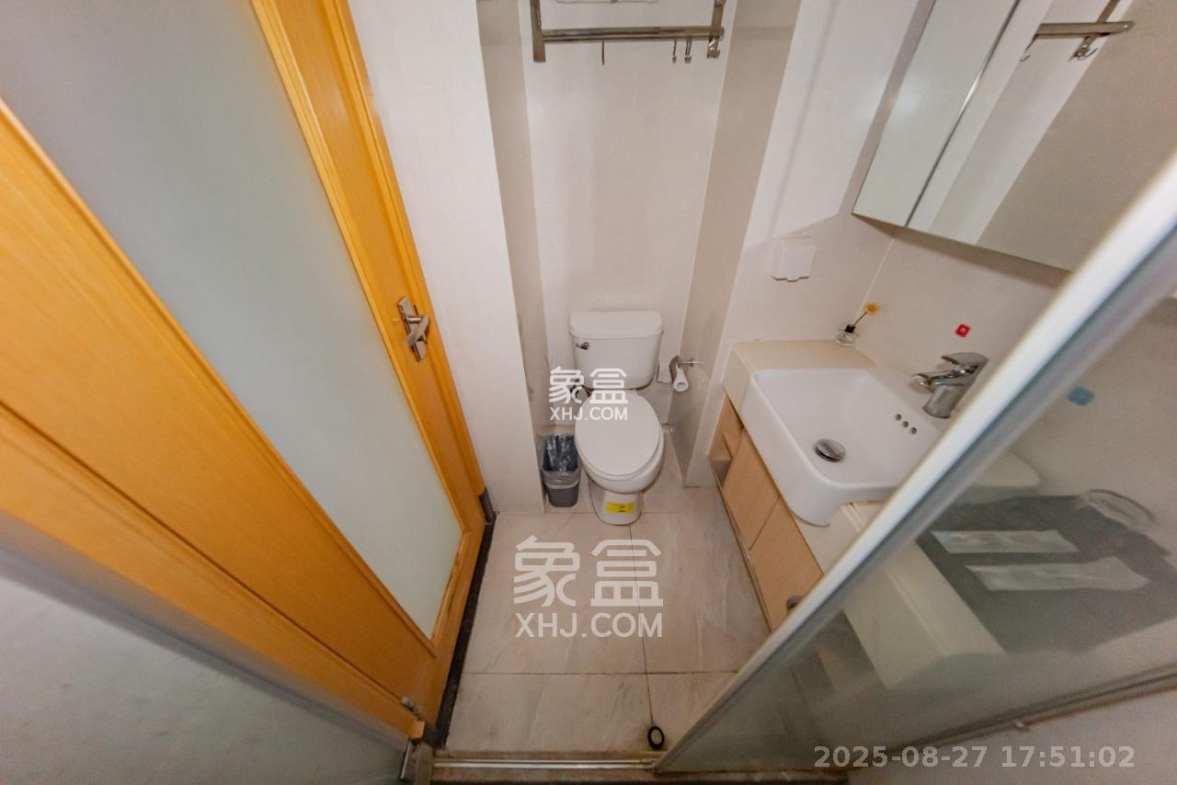 中海国际二期  1室1厅1卫    1000.0元/月 中海国际二期  1室1厅1卫    1000.0元/月室内图