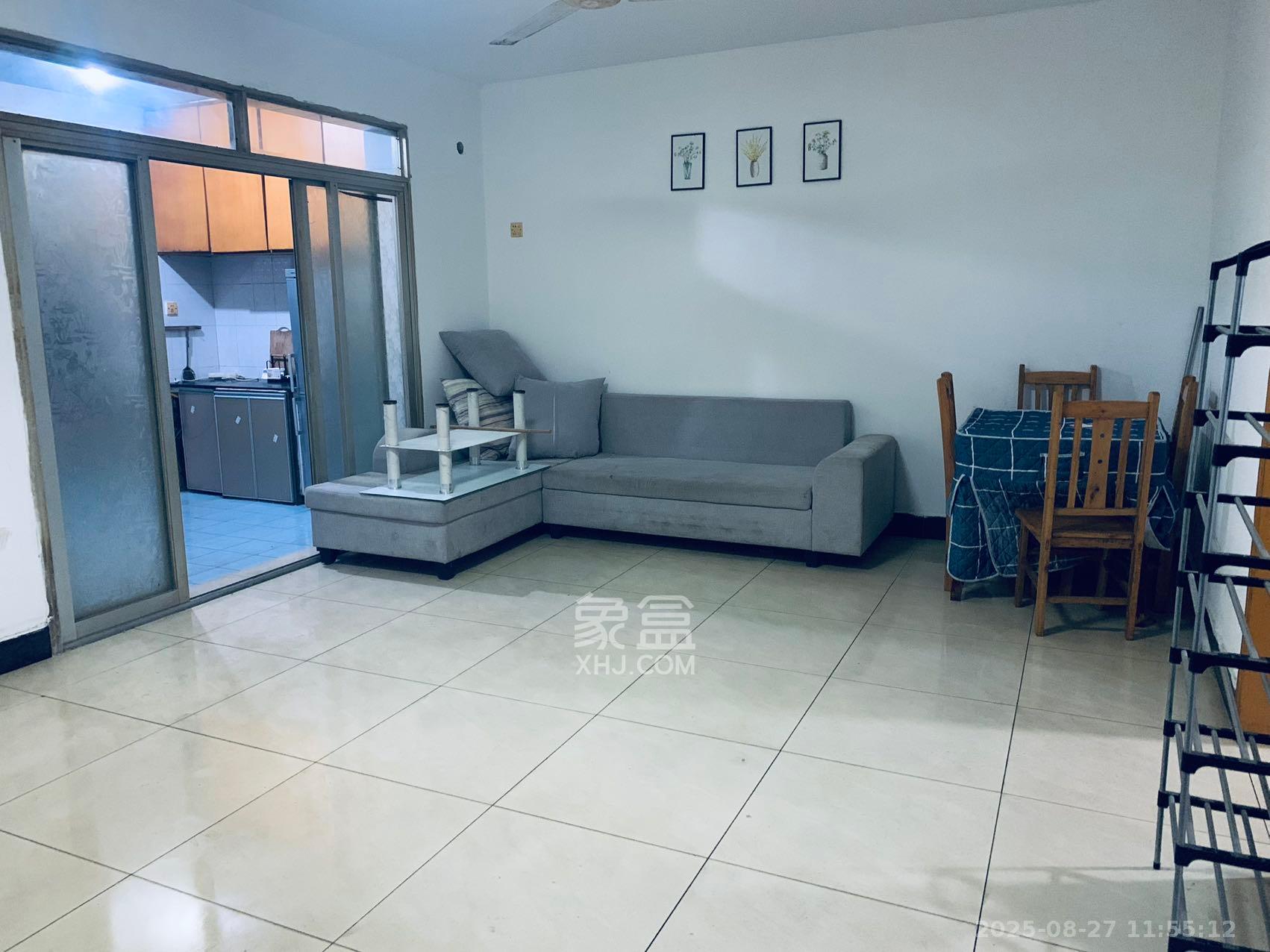 动力南苑 2室2厅1卫 1600.0元/月 动力南苑 2室2厅1卫 1600.0元/月室内图