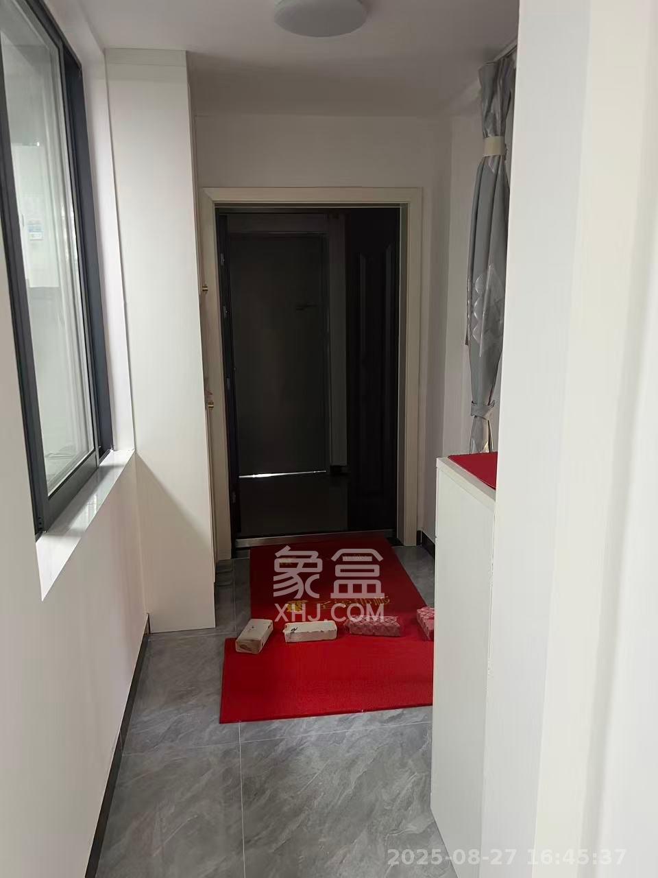 西湖鸿运佳苑  3室2厅2卫   2600.00元/月室内图