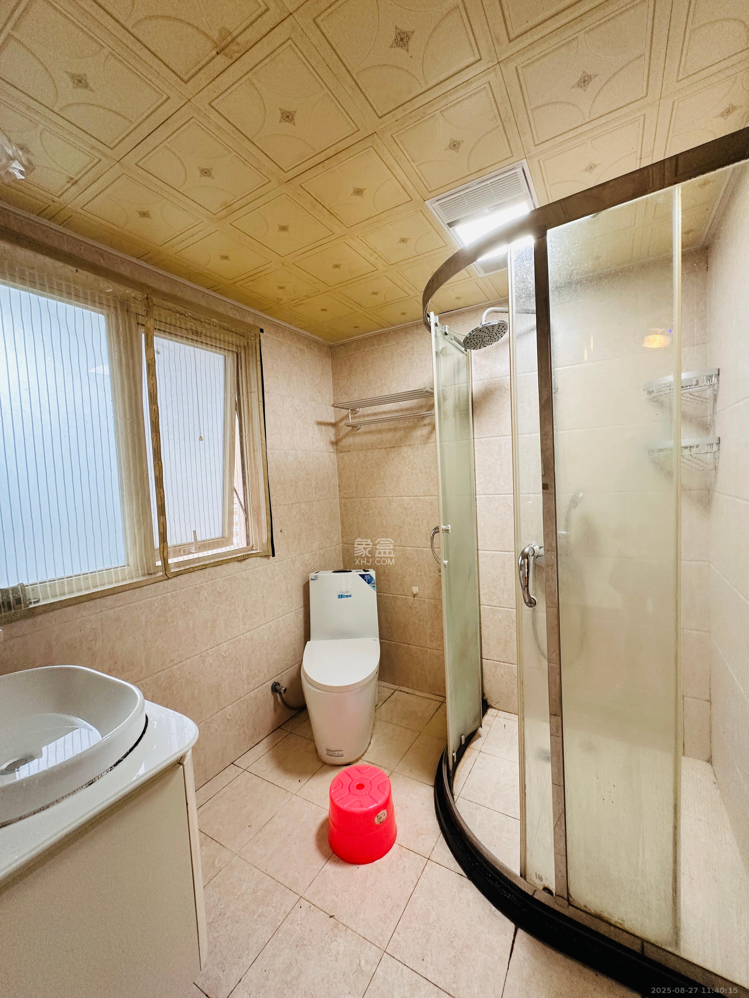 北辰三角洲E3区  4室2厅2卫    4200.0元/月室内图