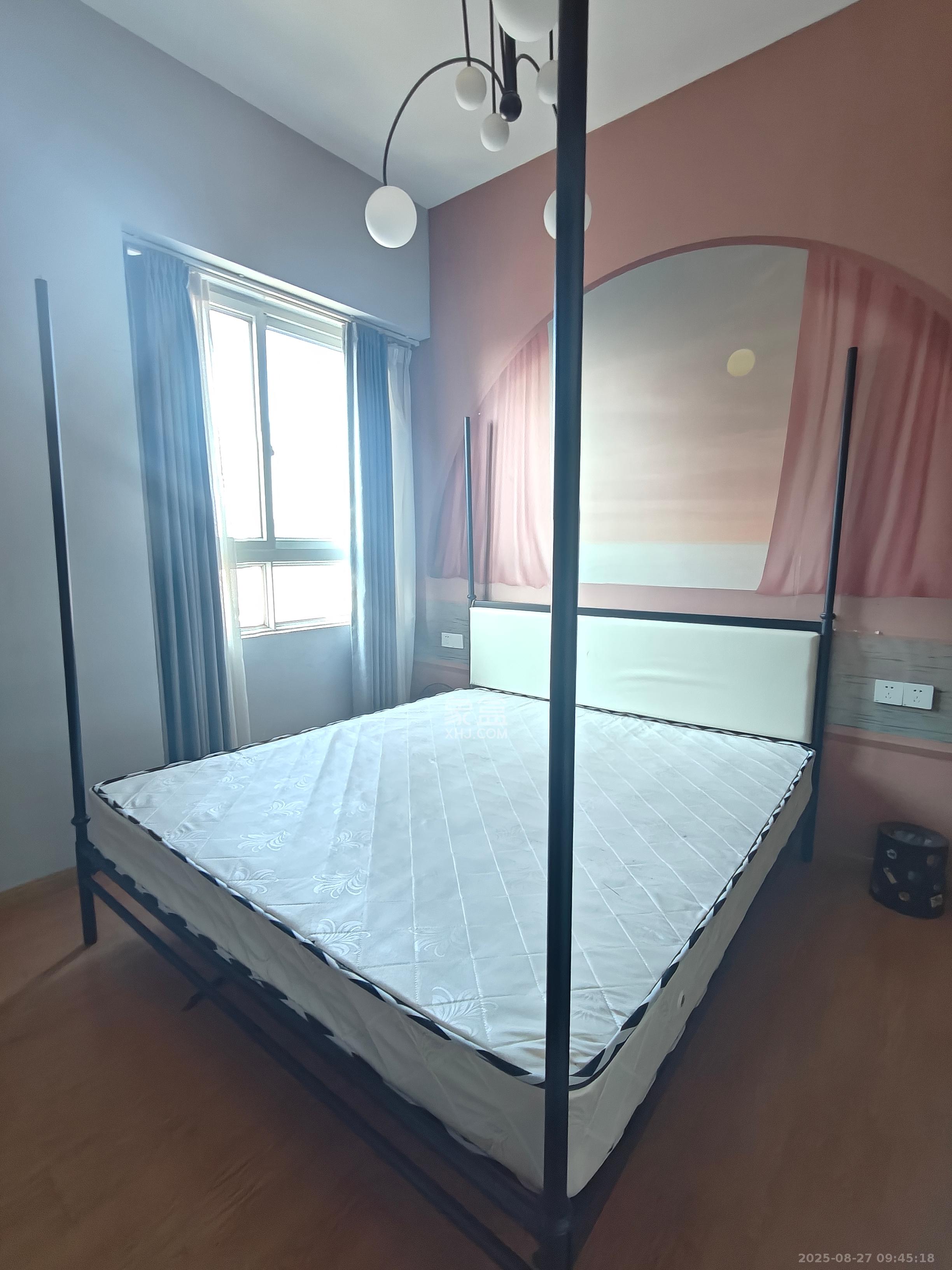 君临天厦  4室1厅1卫   4200.00元/月室内图