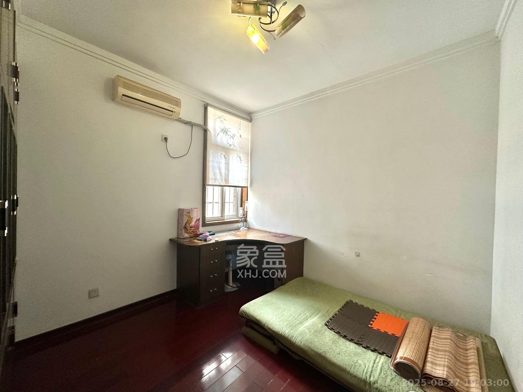 红星农博住宅小区(佳英农博小区)  3室1厅1卫    1660.0元/月 红星农博住宅小区(佳英农博小区)  3室1厅1卫    1660.0元/月室内图