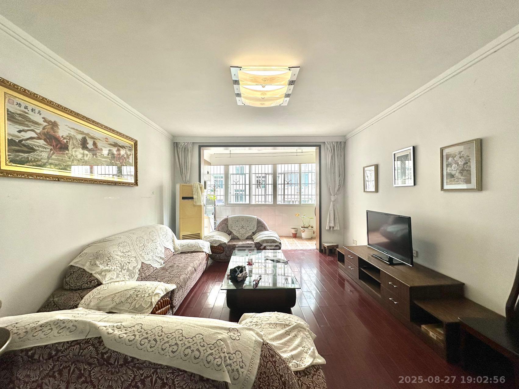 红星农博住宅小区(佳英农博小区)  3室1厅1卫    1660.0元/月 红星农博住宅小区(佳英农博小区)  3室1厅1卫    1660.0元/月室内图