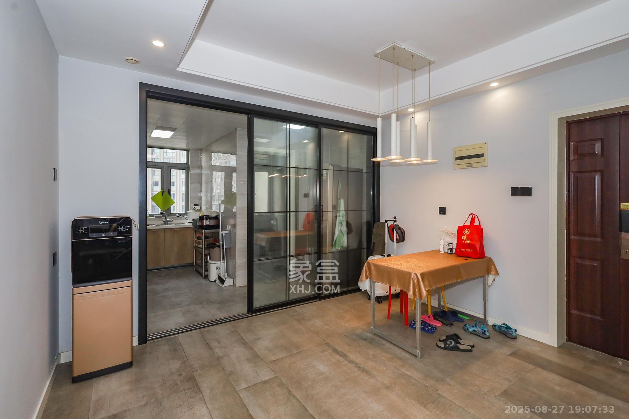 八方小区C区  1室0厅0卫    435.0万其他