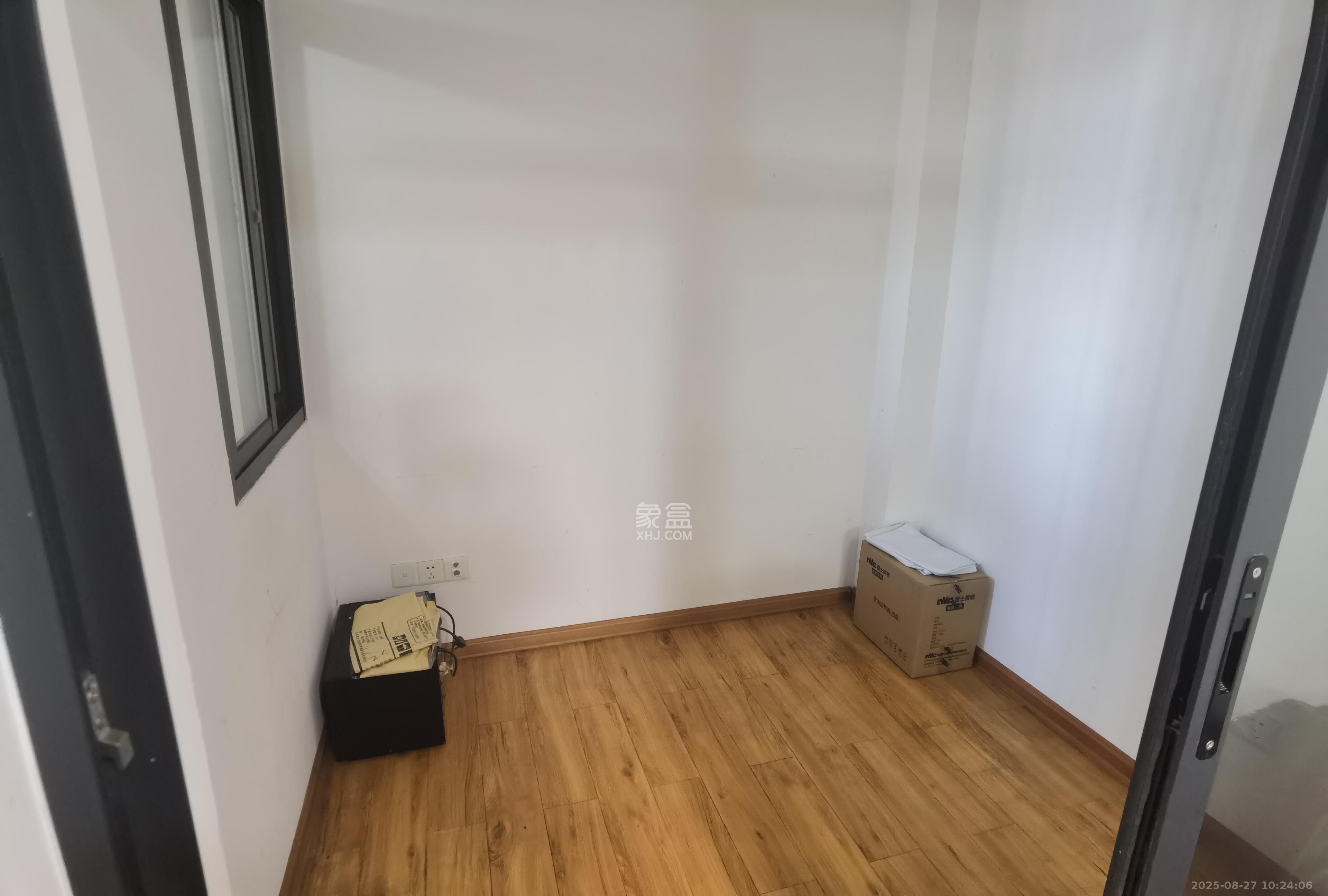 阳光锦城 2室2厅1卫 2300.0元/月 阳光锦城 2室2厅1卫 2300.0元/月室内图