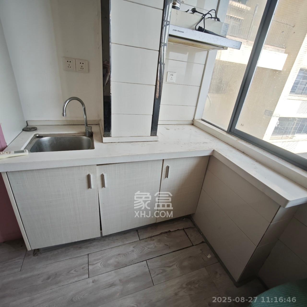 佐佑大厦 1室1厅1卫 800.0元/月 佐佑大厦 1室1厅1卫 800.0元/月室内图