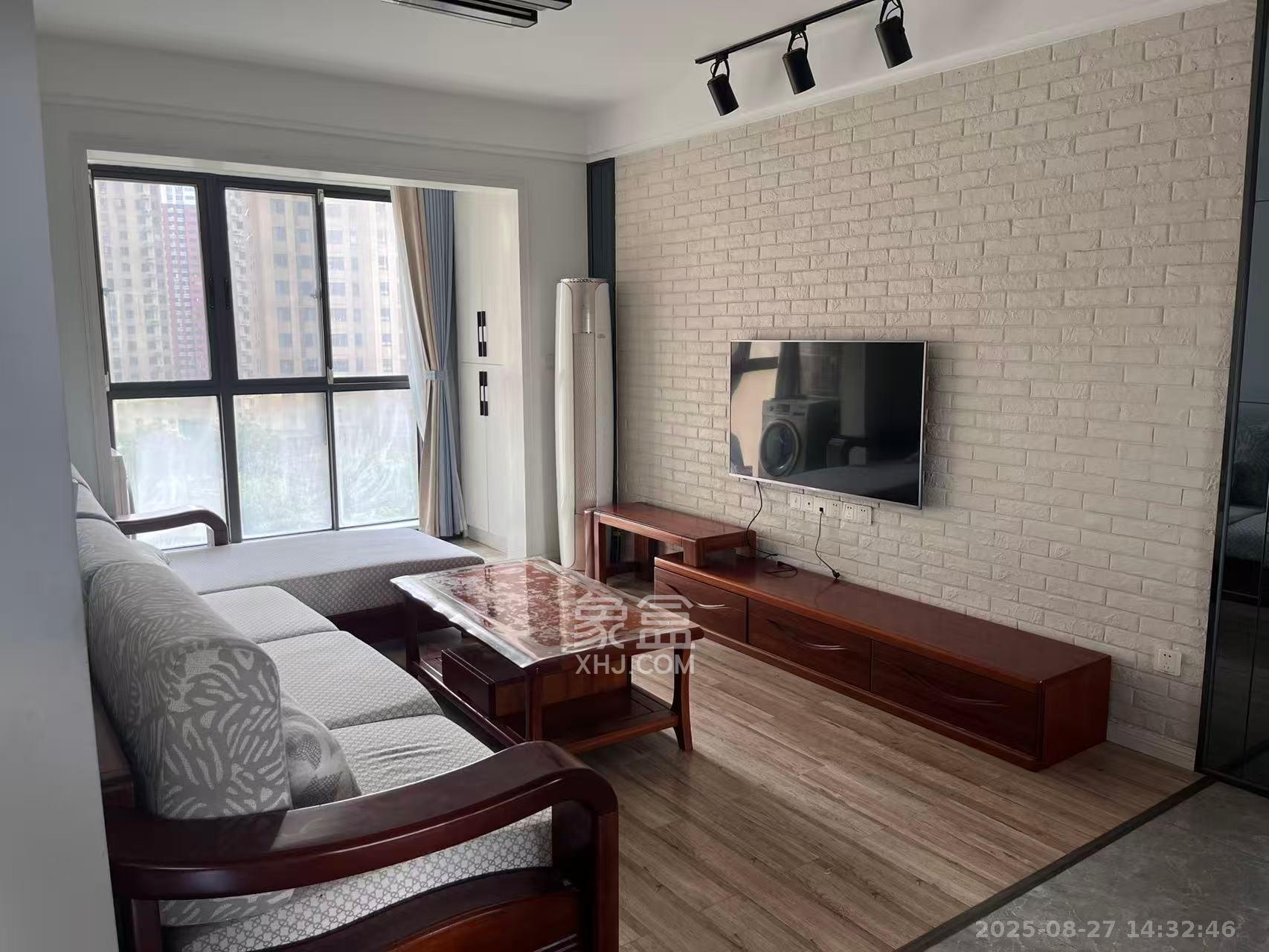 中建信和城  3室1厅1卫    2600.0元/月 中建信和城  3室1厅1卫    2600.0元/月