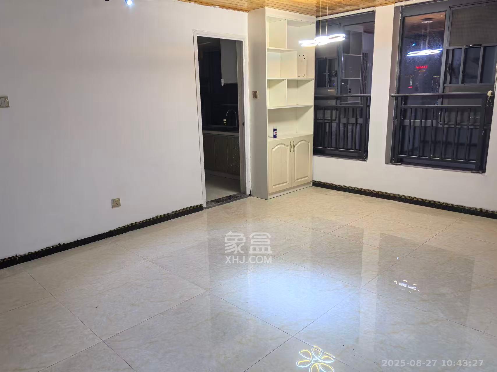 长城万富汇  2室1厅0卫    3500.0元/月 长城万富汇  2室1厅0卫    3500.0元/月室内图