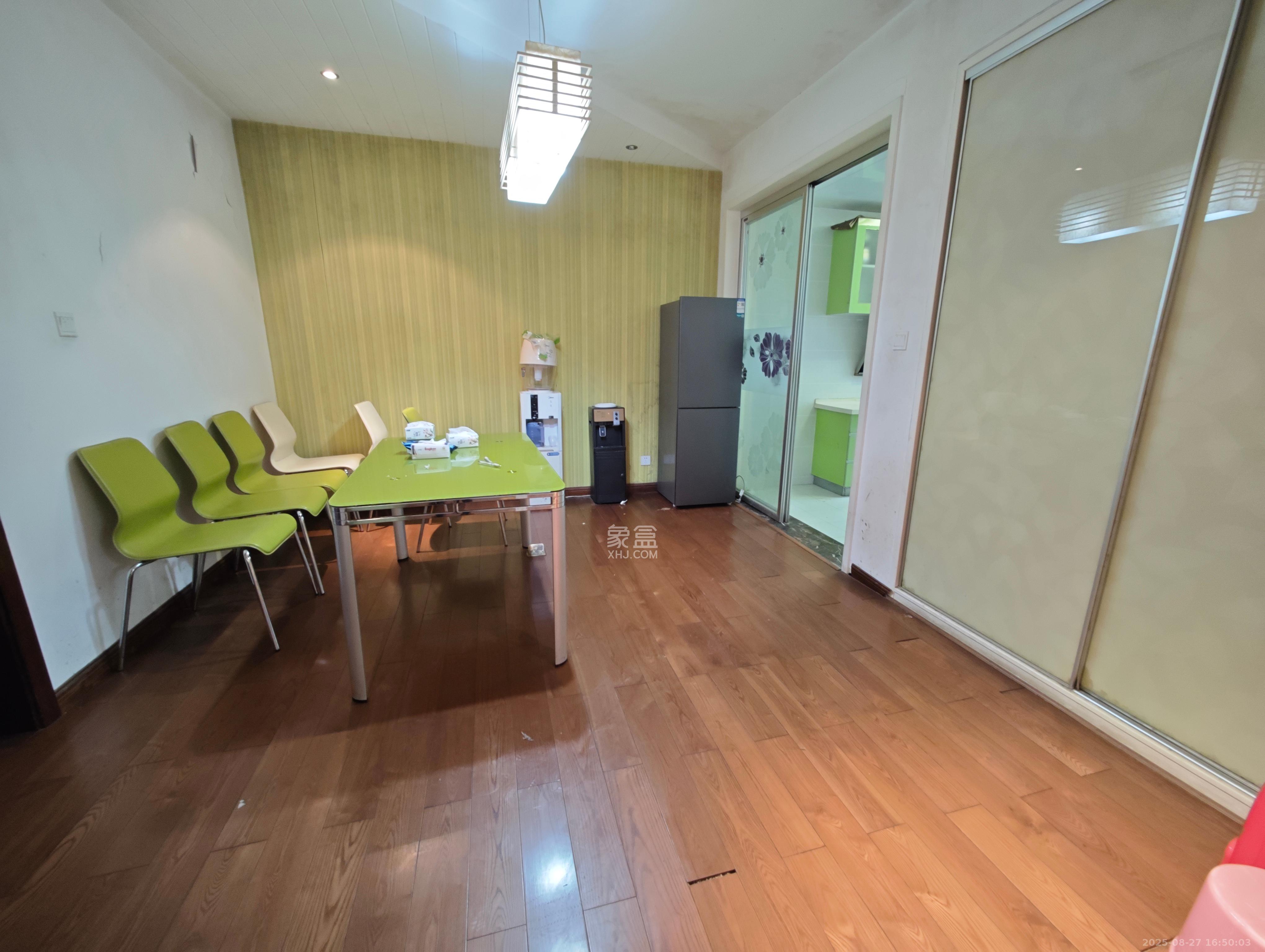 金侨中央花园 3室2厅2卫 1600.0元/月 金侨中央花园 3室2厅2卫 1600.0元/月室内图