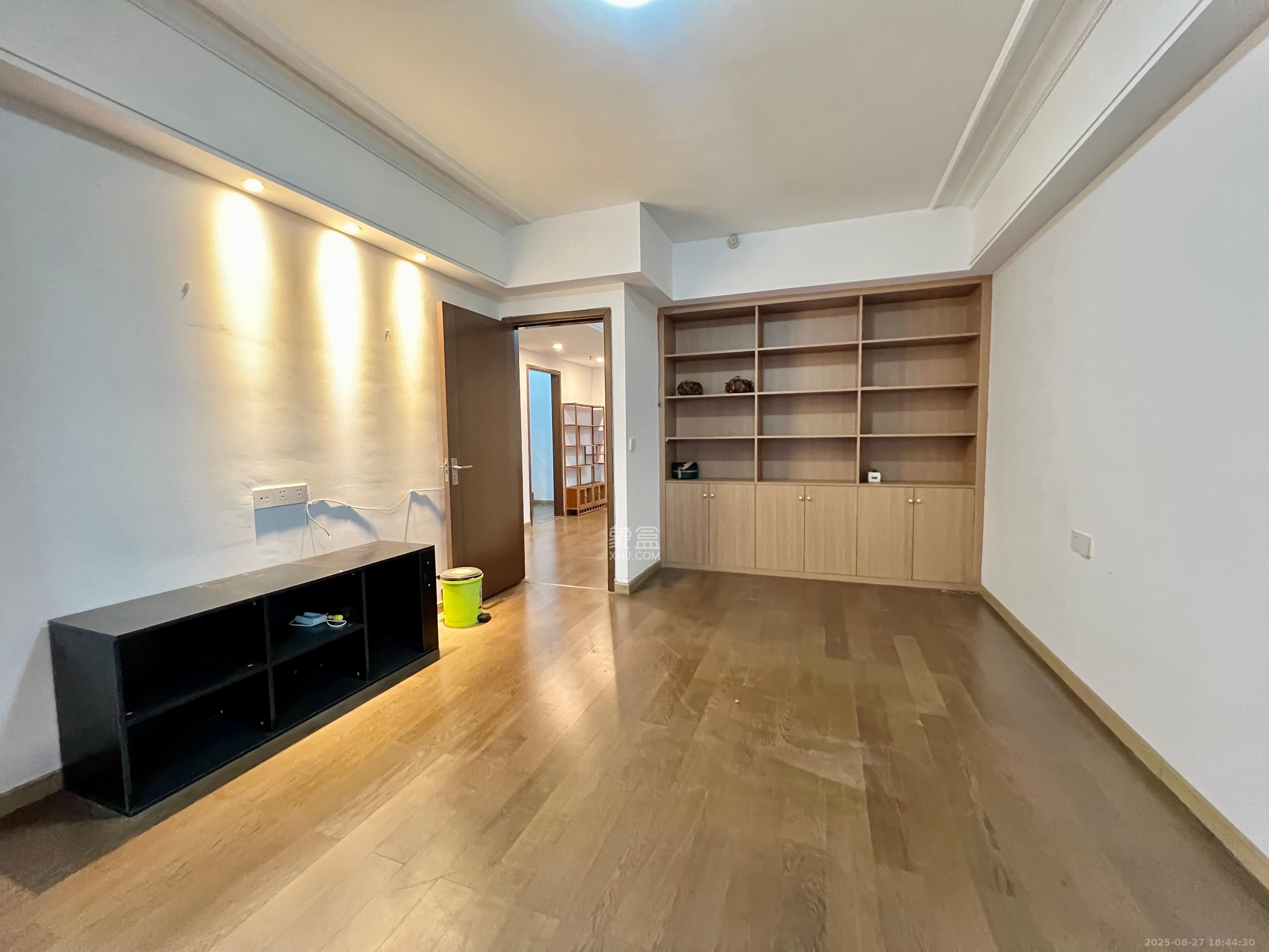 保利天禧C区 1室0厅0卫 5000.0元/月 保利天禧C区 1室0厅0卫 5000.0元/月室内图