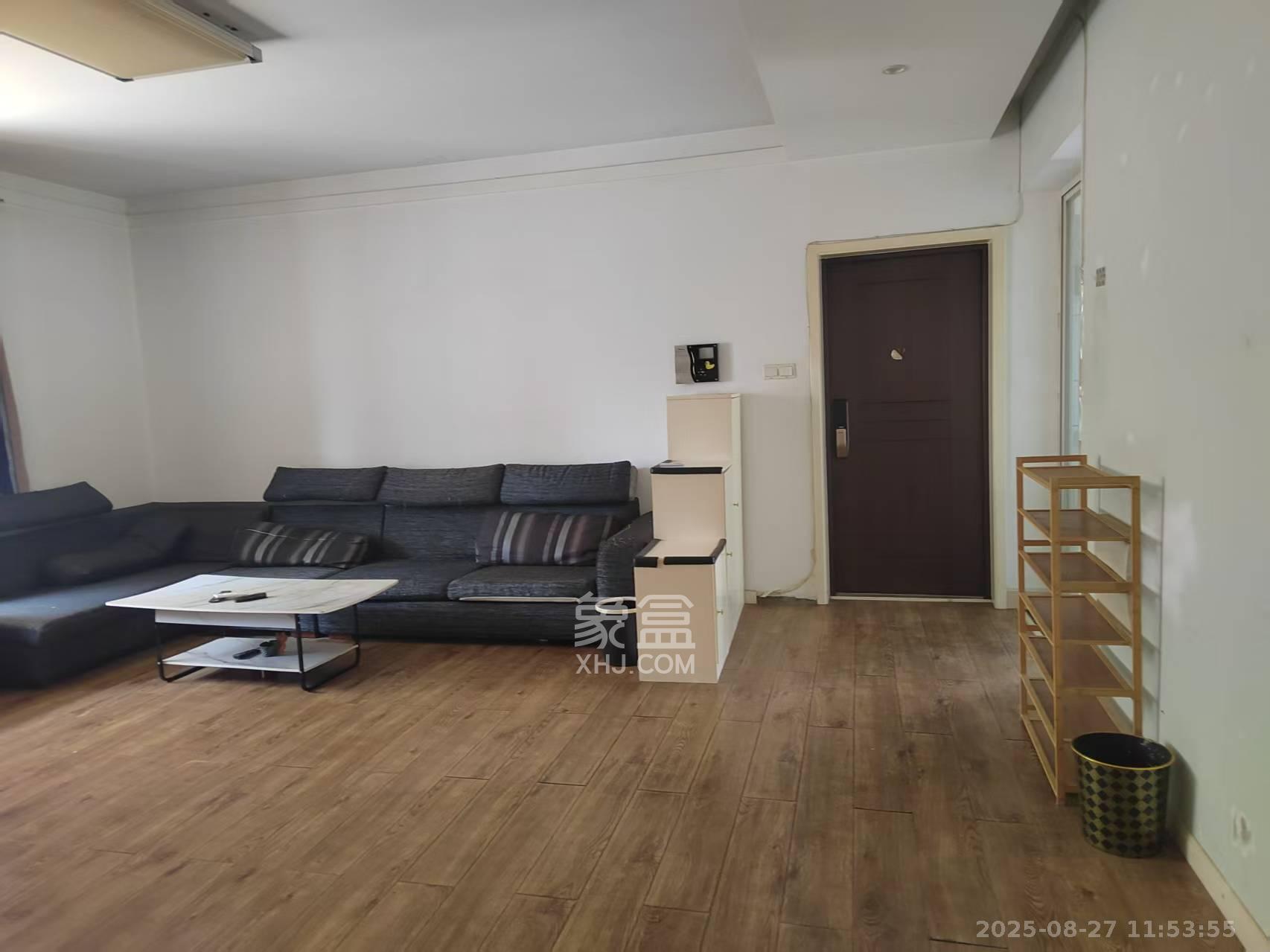 标志浪漫满屋(枫景公寓) 3室2厅2卫 2500.0元/月 标志浪漫满屋(枫景公寓) 3室2厅2卫 2500.0元/月室内图