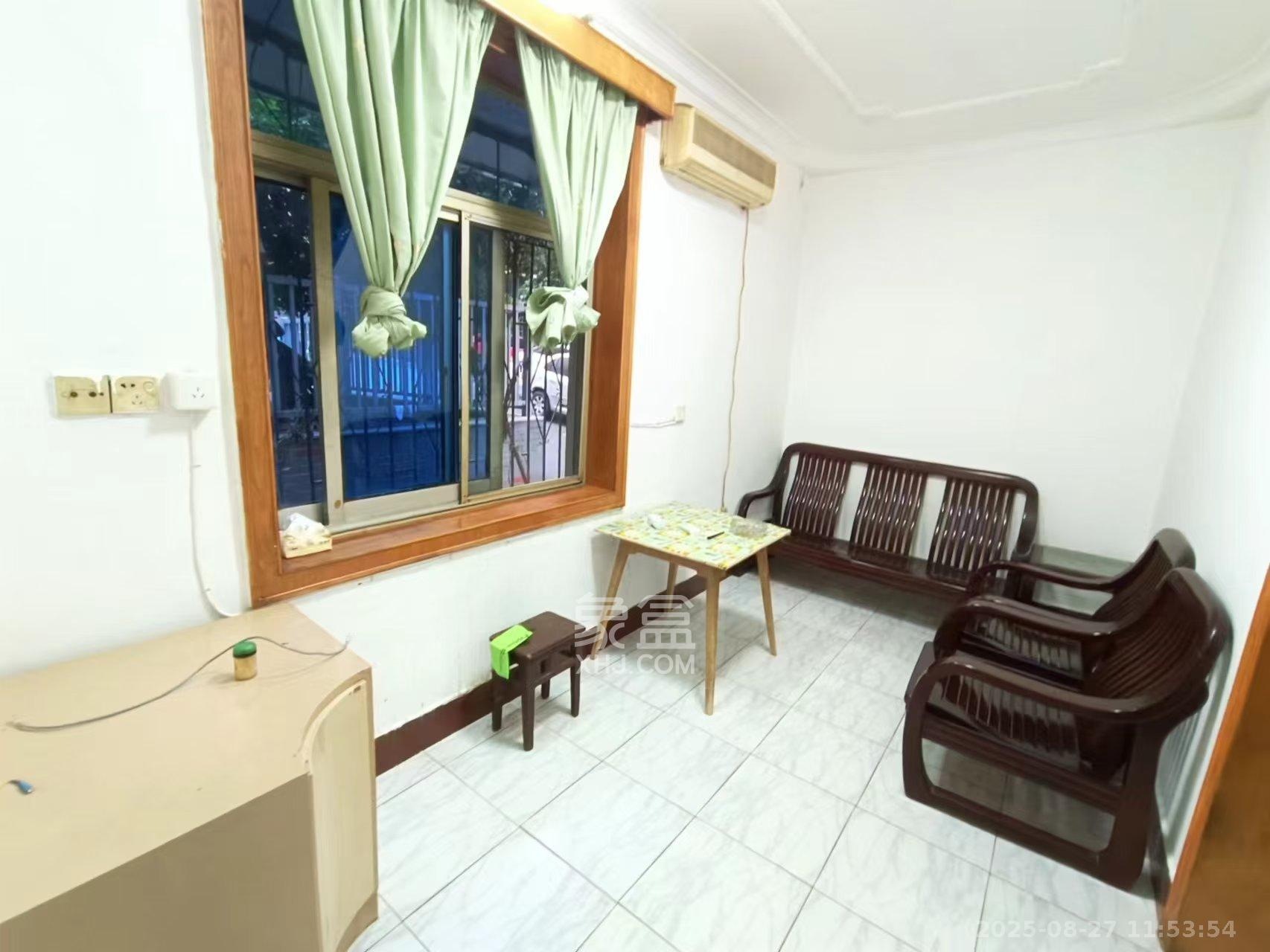 水泵厂宿舍 2室1厅1卫 1200.0元/月 水泵厂宿舍 2室1厅1卫 1200.0元/月室内图