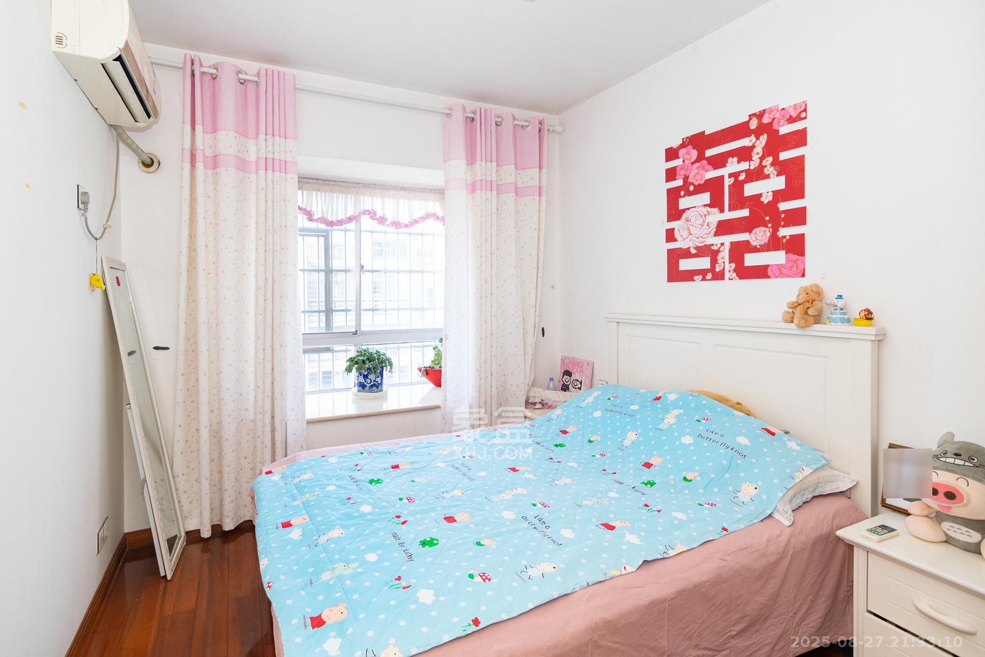 上居一品 4室2厅2卫 52.8万 上居一品 4室2厅2卫 52.8万卧室