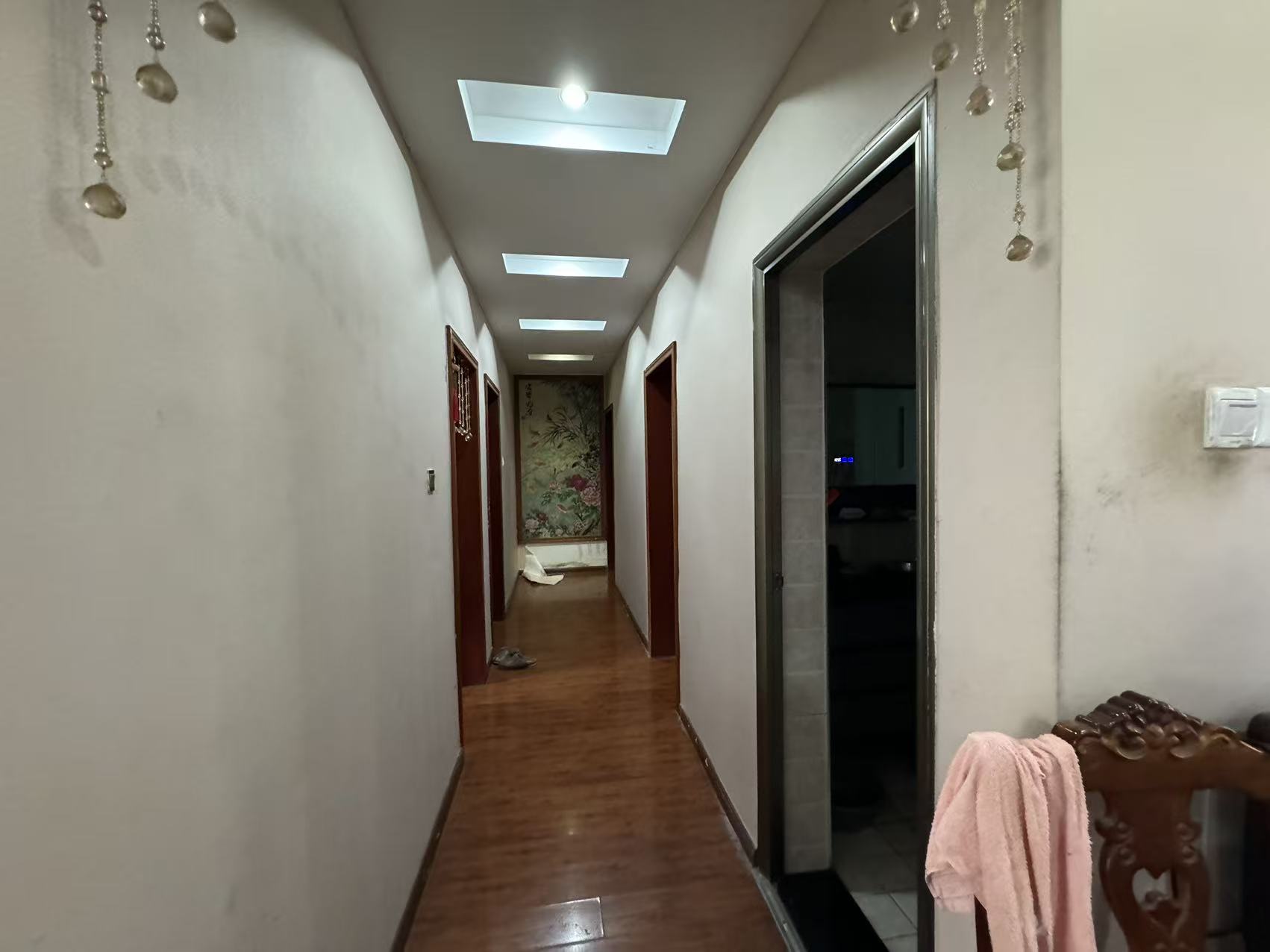 南风苑 4室2厅2卫 100.0万 南风苑 4室2厅2卫 100.0万客厅