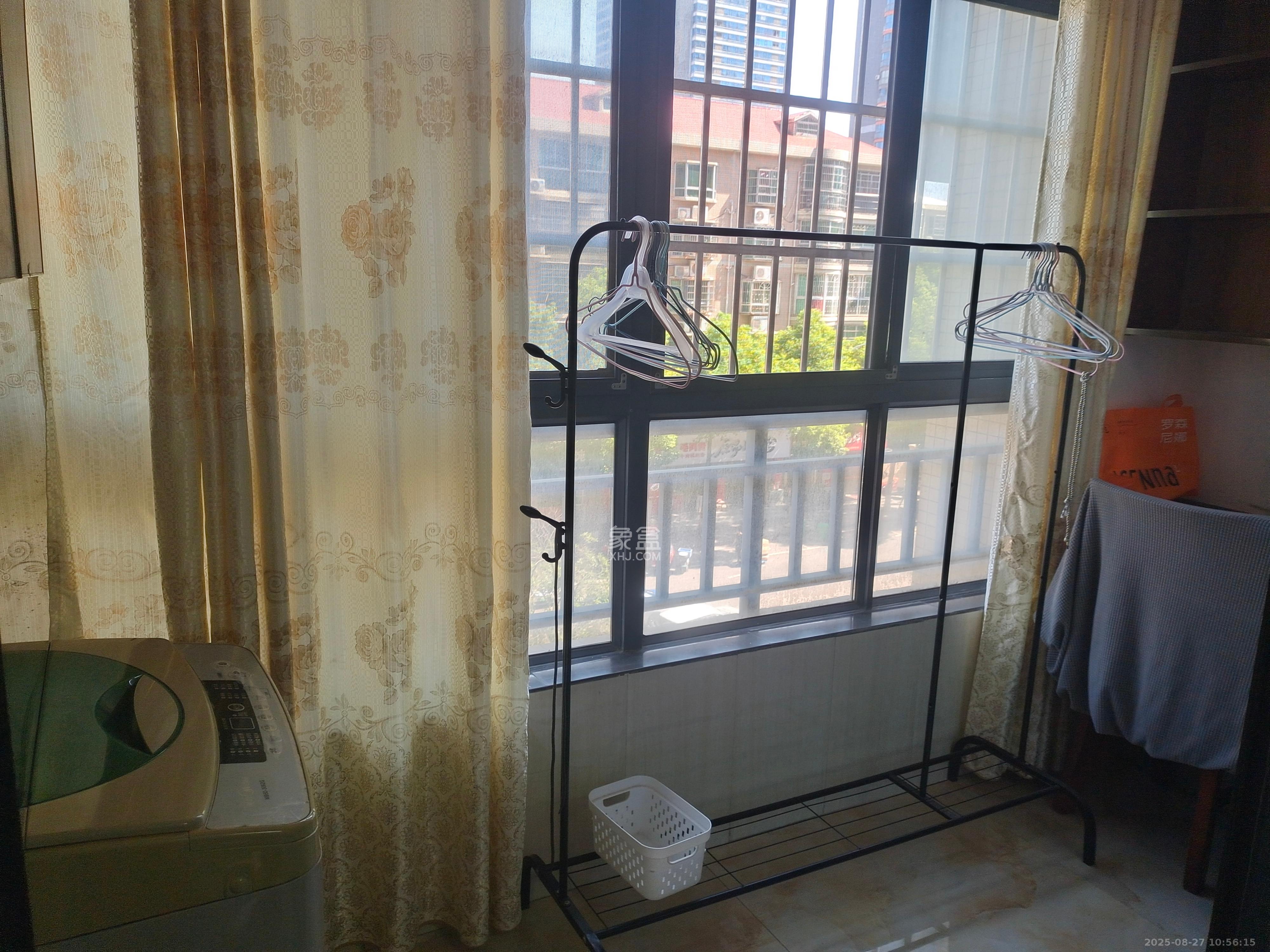 上峰苑(兰亭玥岛)  2室1厅1卫    2000.0元/月 上峰苑(兰亭玥岛)  2室1厅1卫    2000.0元/月室内图