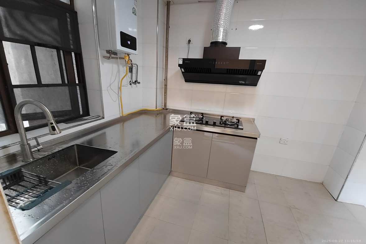 水岸世景 5室2厅2卫 2100.0元/月 水岸世景 5室2厅2卫 2100.0元/月室内图