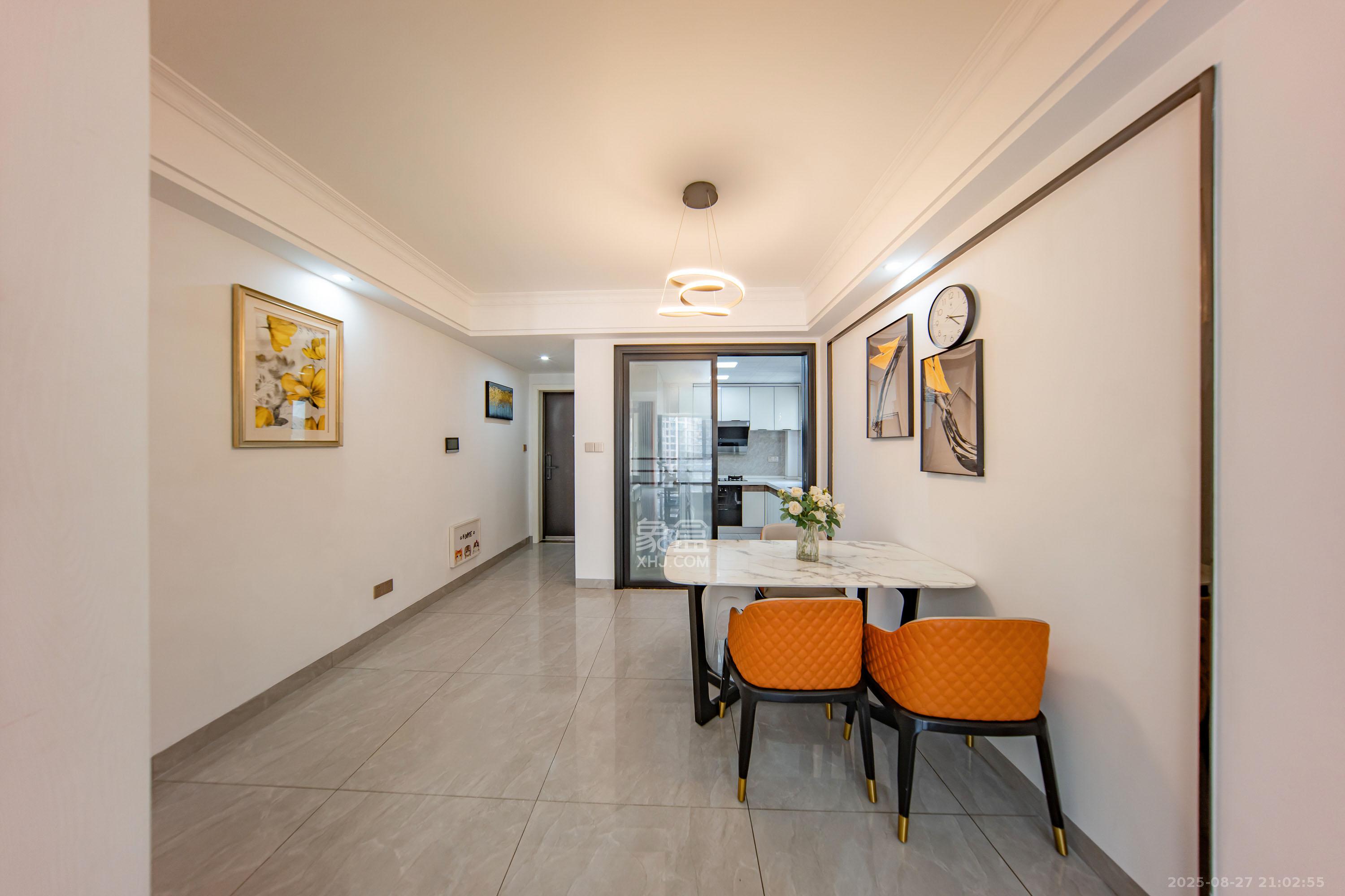 融创融公馆(融创臻苑)  3室2厅2卫    112.0万 融创融公馆(融创臻苑)  3室2厅2卫    112.0万客厅