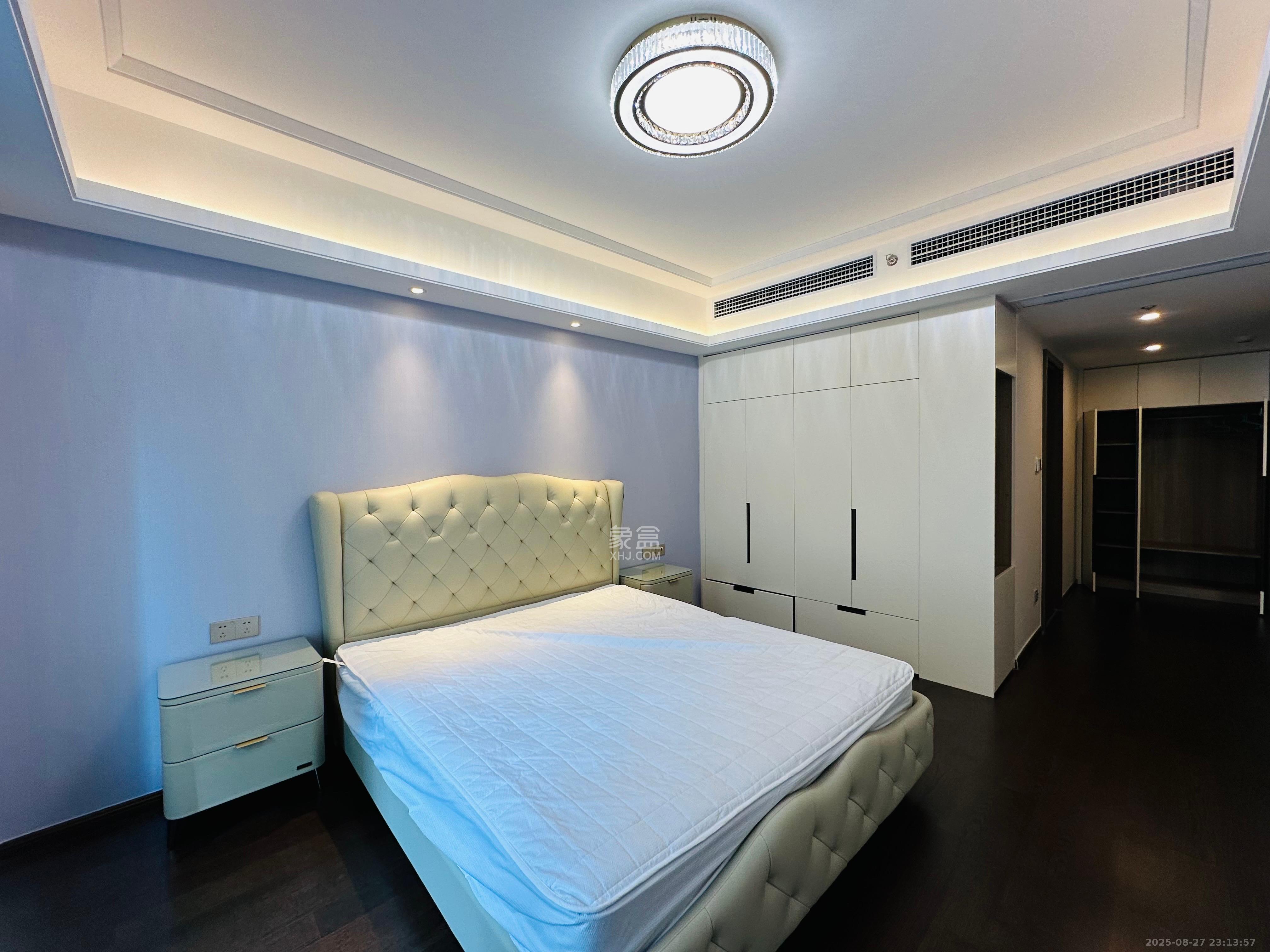 梅溪华府(新城金茂梦想华府)  4室2厅3卫    8500.0元/月 梅溪华府(新城金茂梦想华府)  4室2厅3卫    8500.0元/月室内图