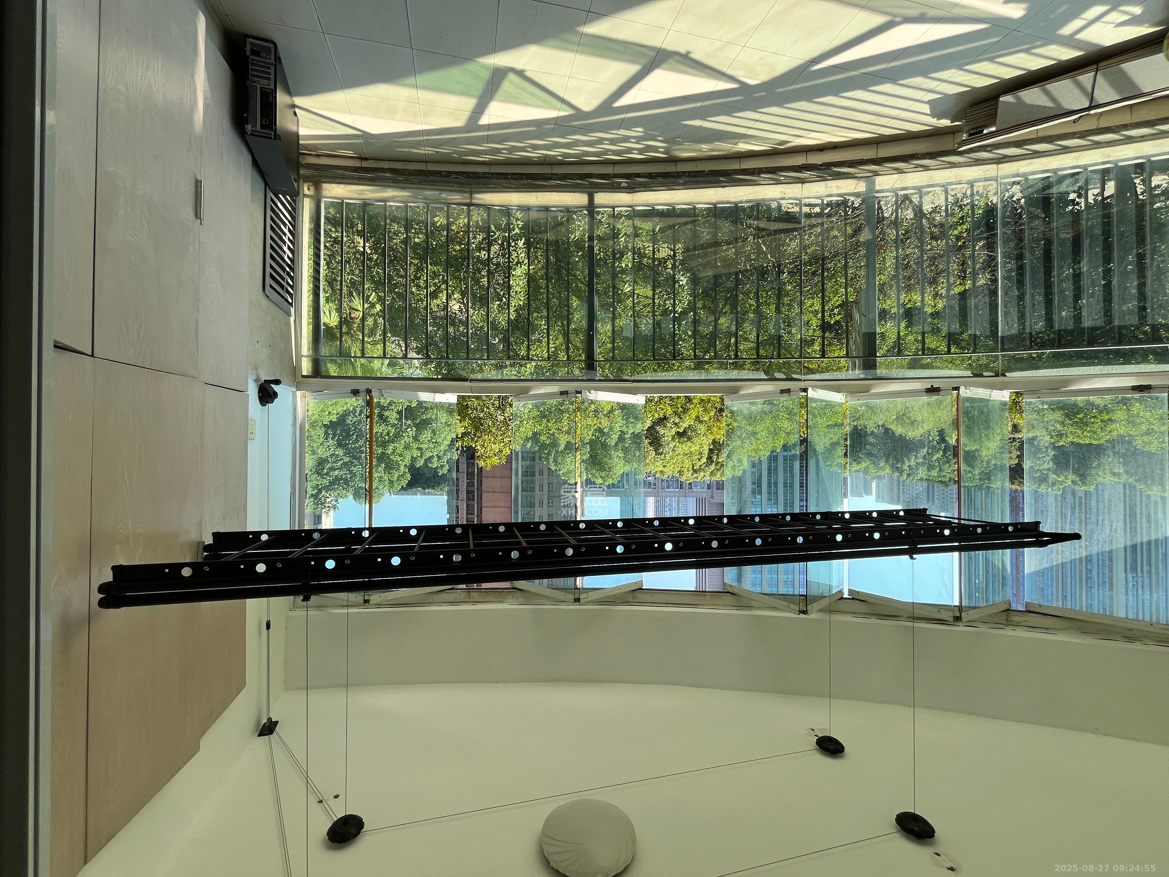 珠江花城一期桂苑  3室2厅1卫    2400.0元/月 珠江花城一期桂苑  3室2厅1卫    2400.0元/月室内图