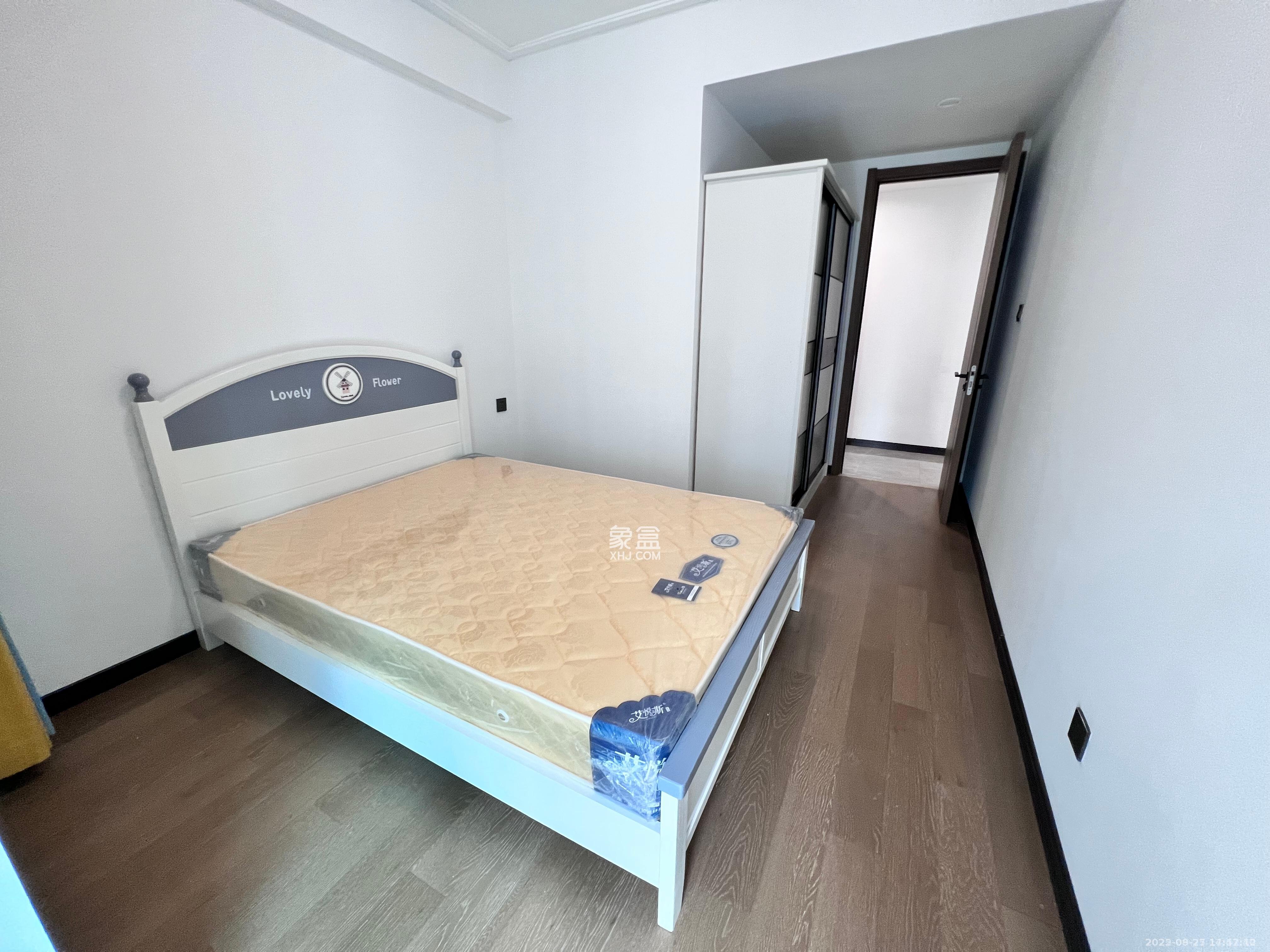 卓越中寰  1室0厅0卫    5000.0元/月 卓越中寰  1室0厅0卫    5000.0元/月室内图