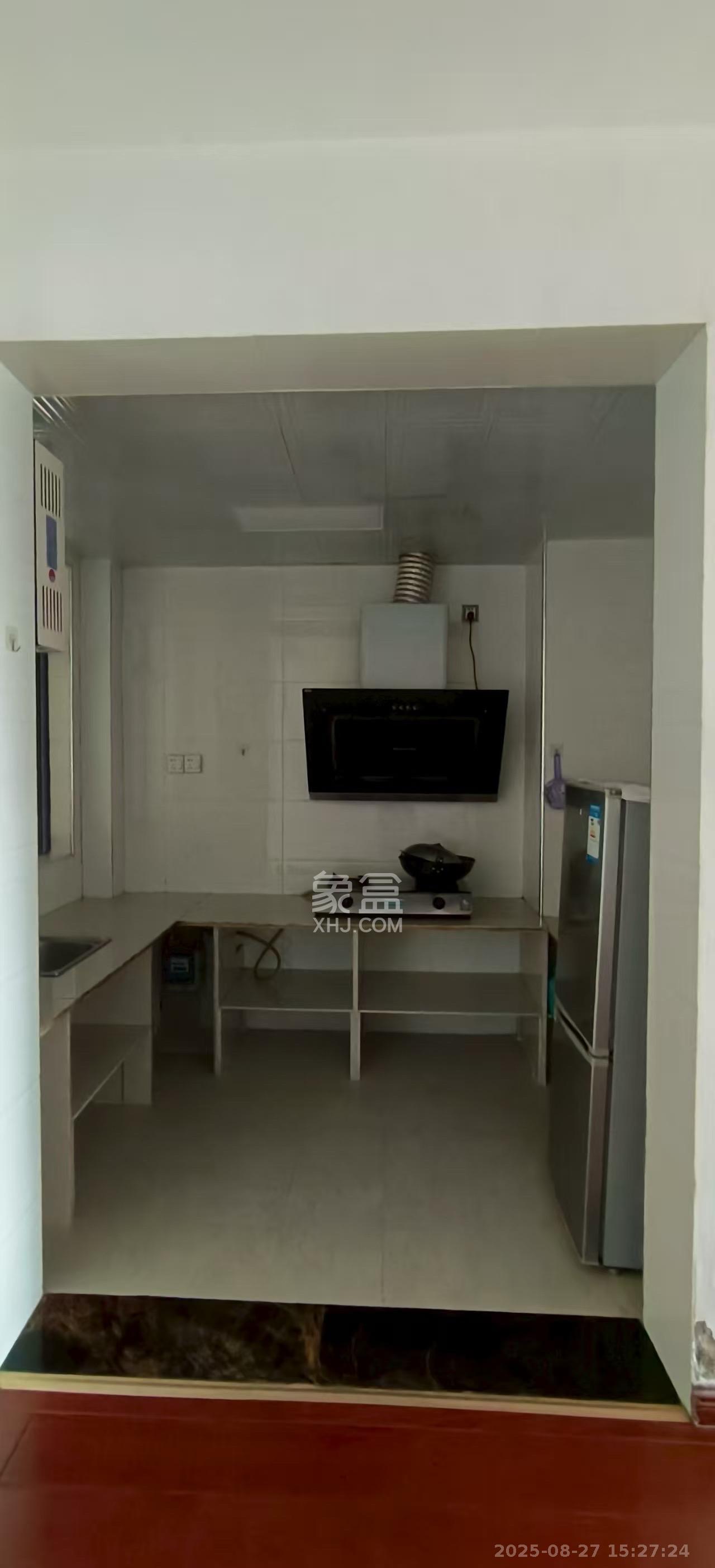 江河双水湾 3室1厅1卫 2600.0元/月 江河双水湾 3室1厅1卫 2600.0元/月室内图