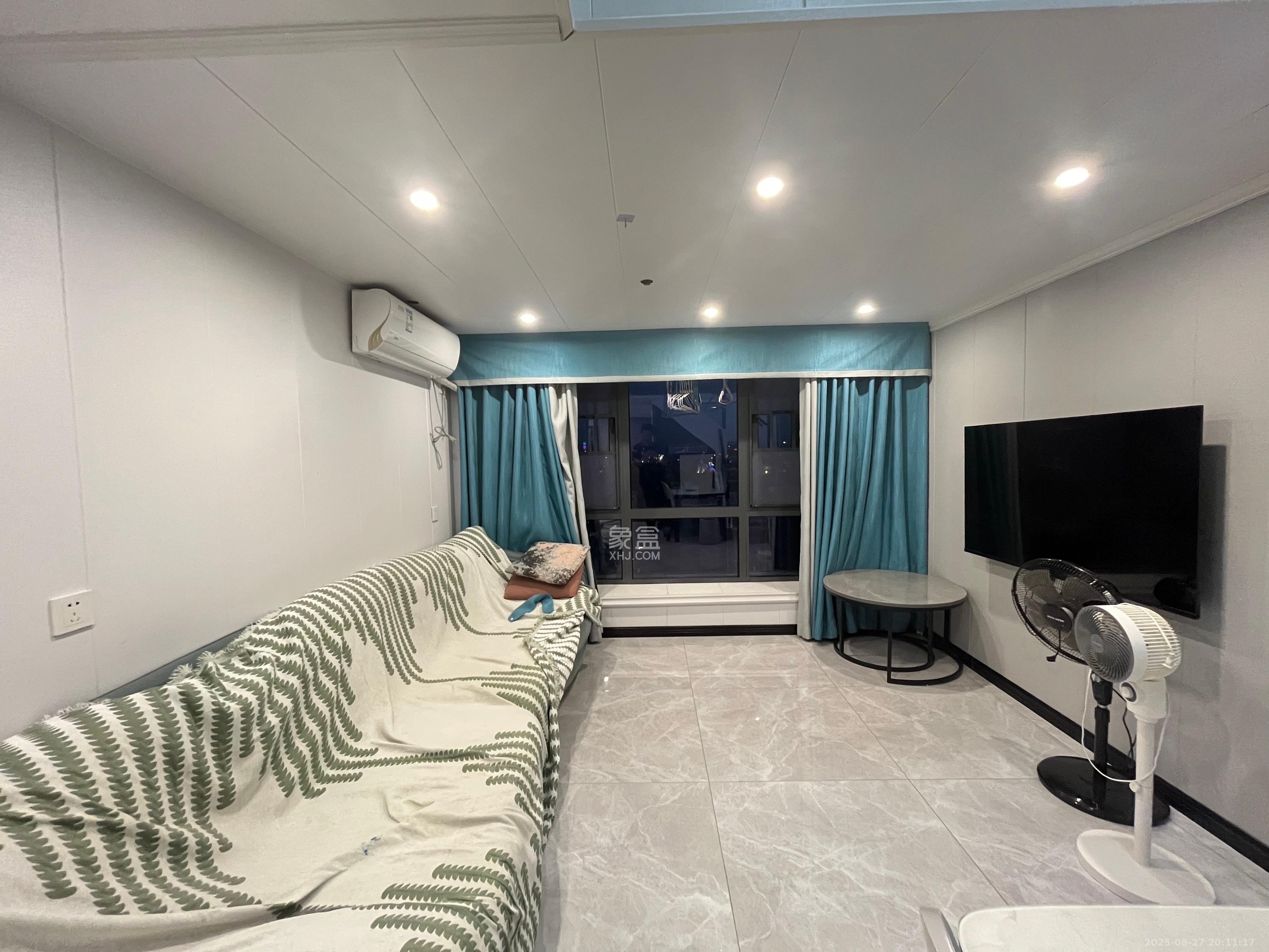 藏珑湖上公馆 2室1厅1卫 2300.0元/月 藏珑湖上公馆 2室1厅1卫 2300.0元/月室内图