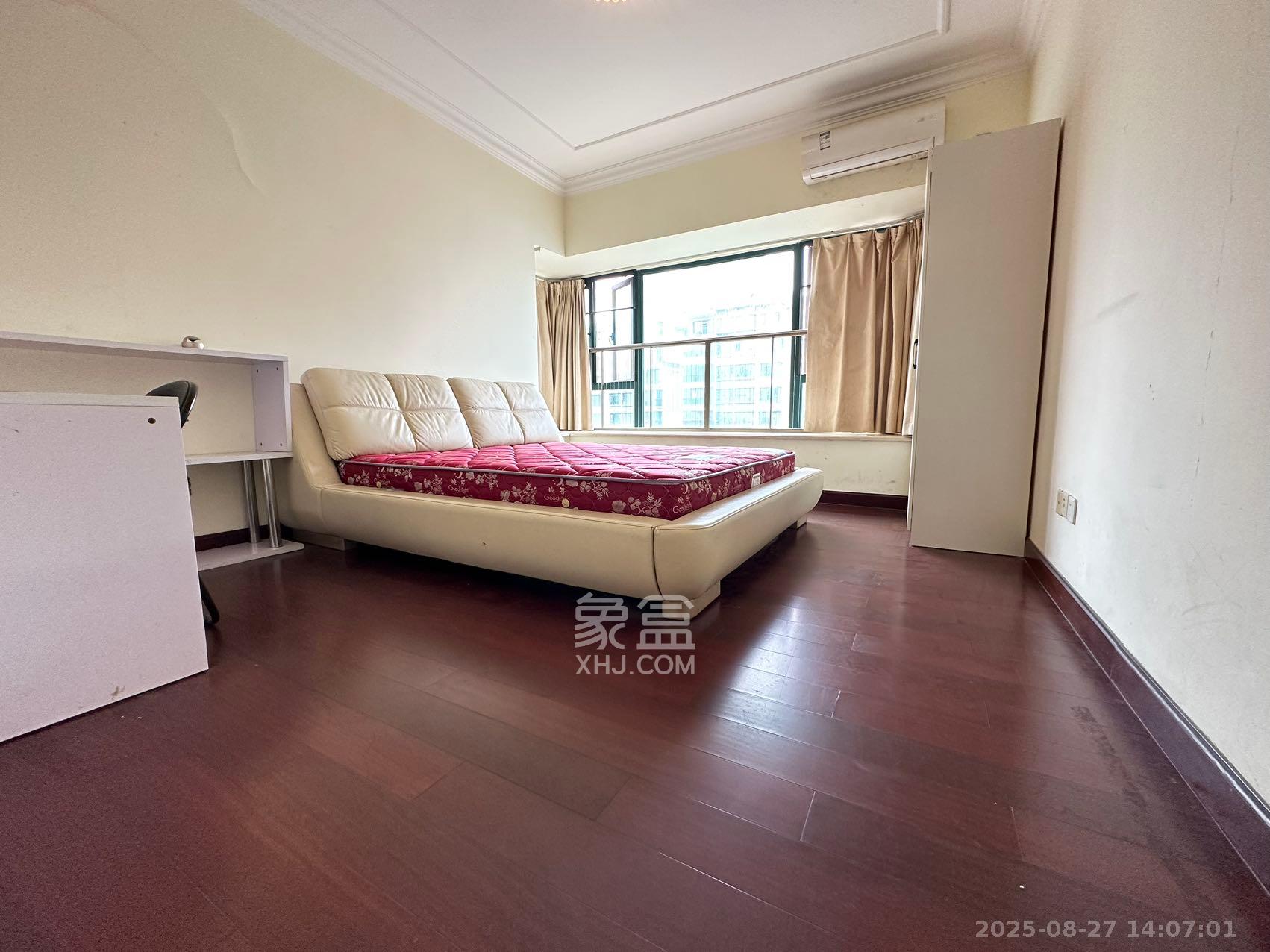 恒大城 1室2厅2卫 2600.0元/月 恒大城 1室2厅2卫 2600.0元/月室内图