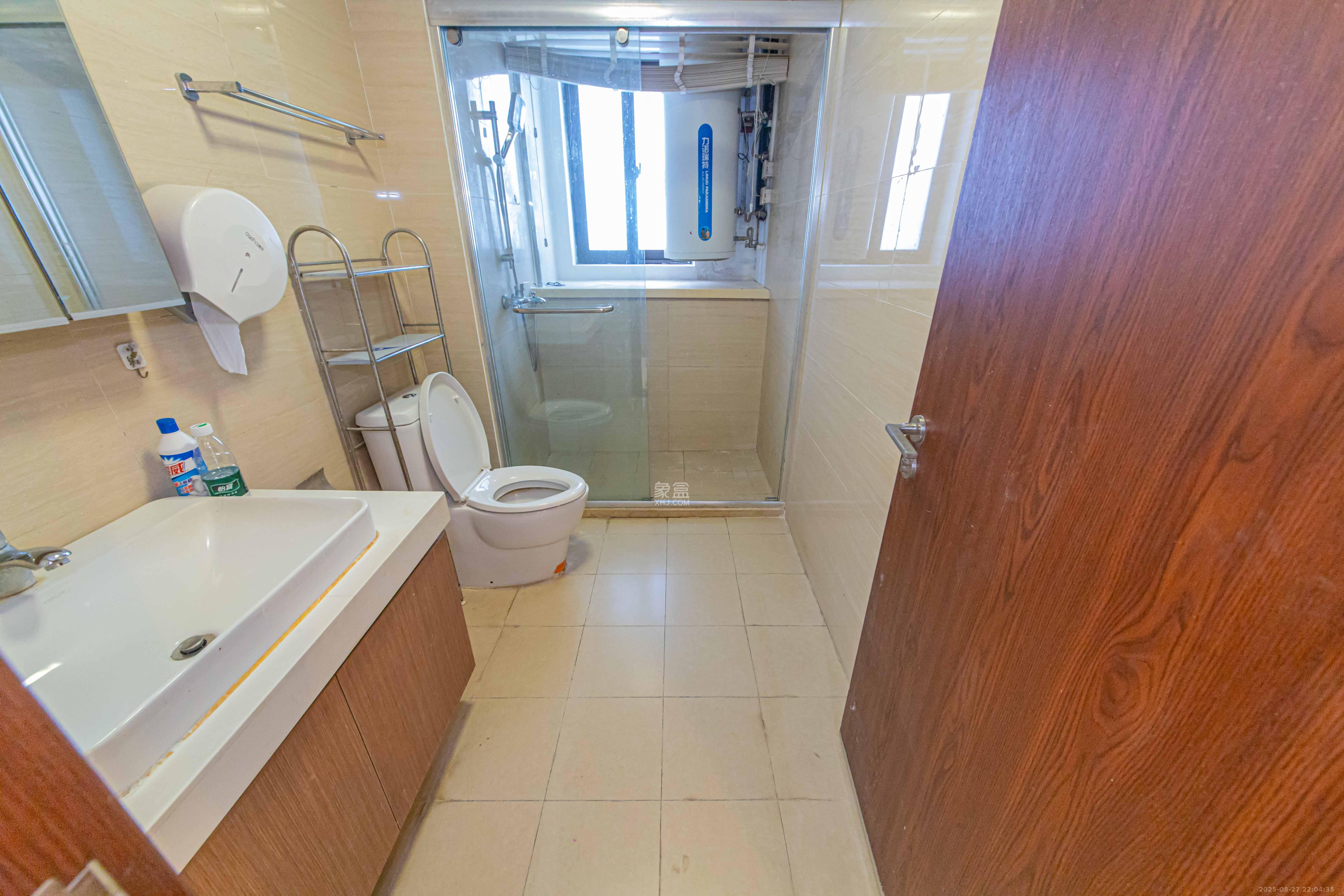 绿地公馆(绿地名邸)  4室2厅3卫    205.0万 绿地公馆(绿地名邸)  4室2厅3卫    205.0万卫生间