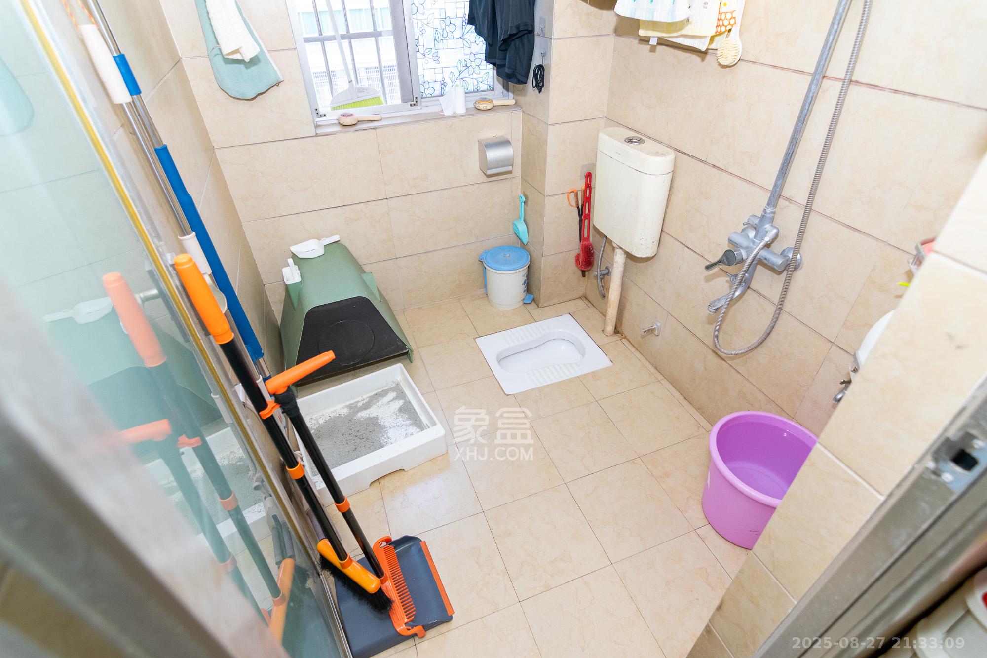 上居一品 4室2厅2卫 52.8万 上居一品 4室2厅2卫 52.8万卫生间