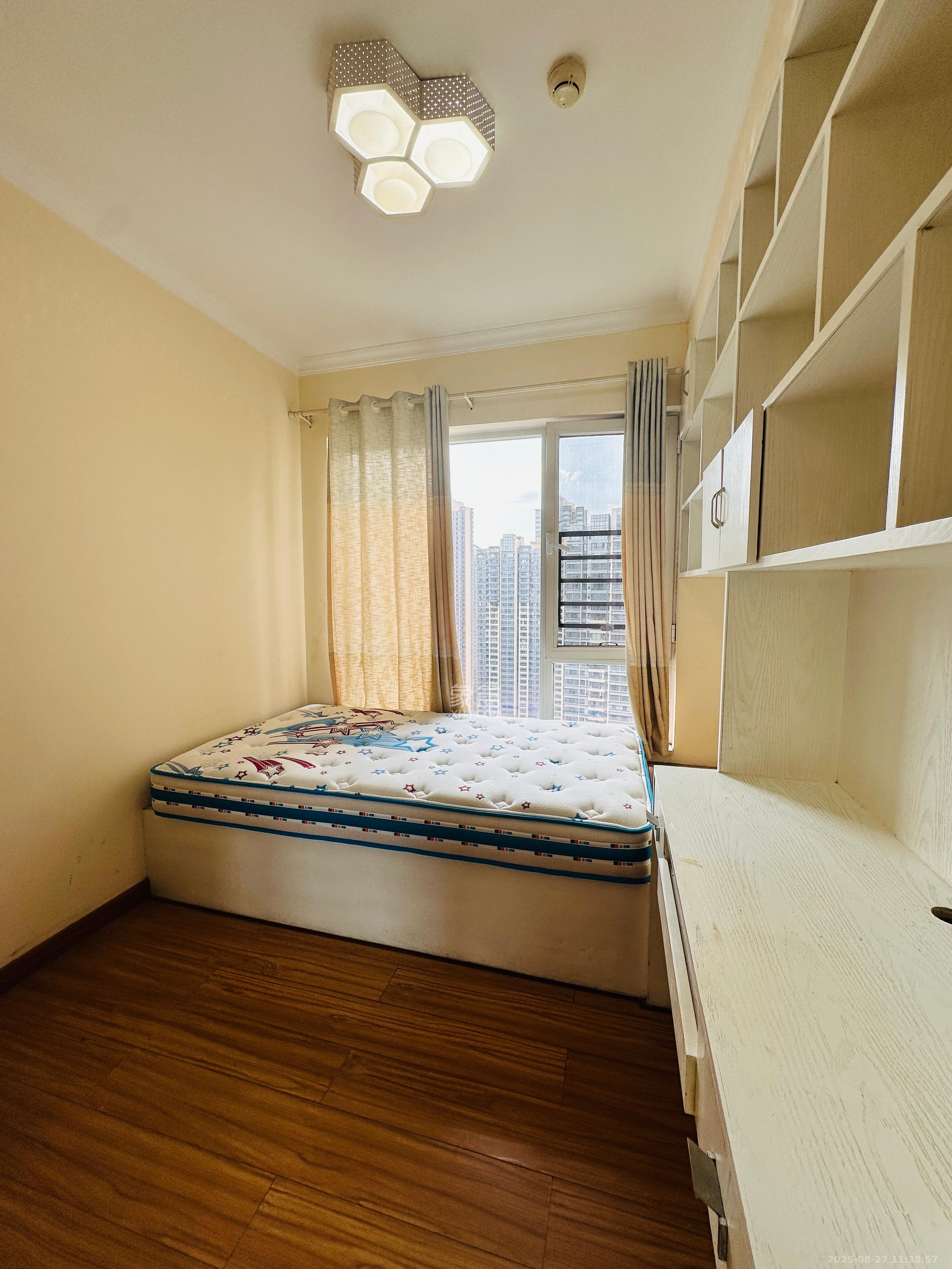 北辰三角洲E3区 4室2厅2卫 4200.0元/月 北辰三角洲E3区 4室2厅2卫 4200.0元/月室内图