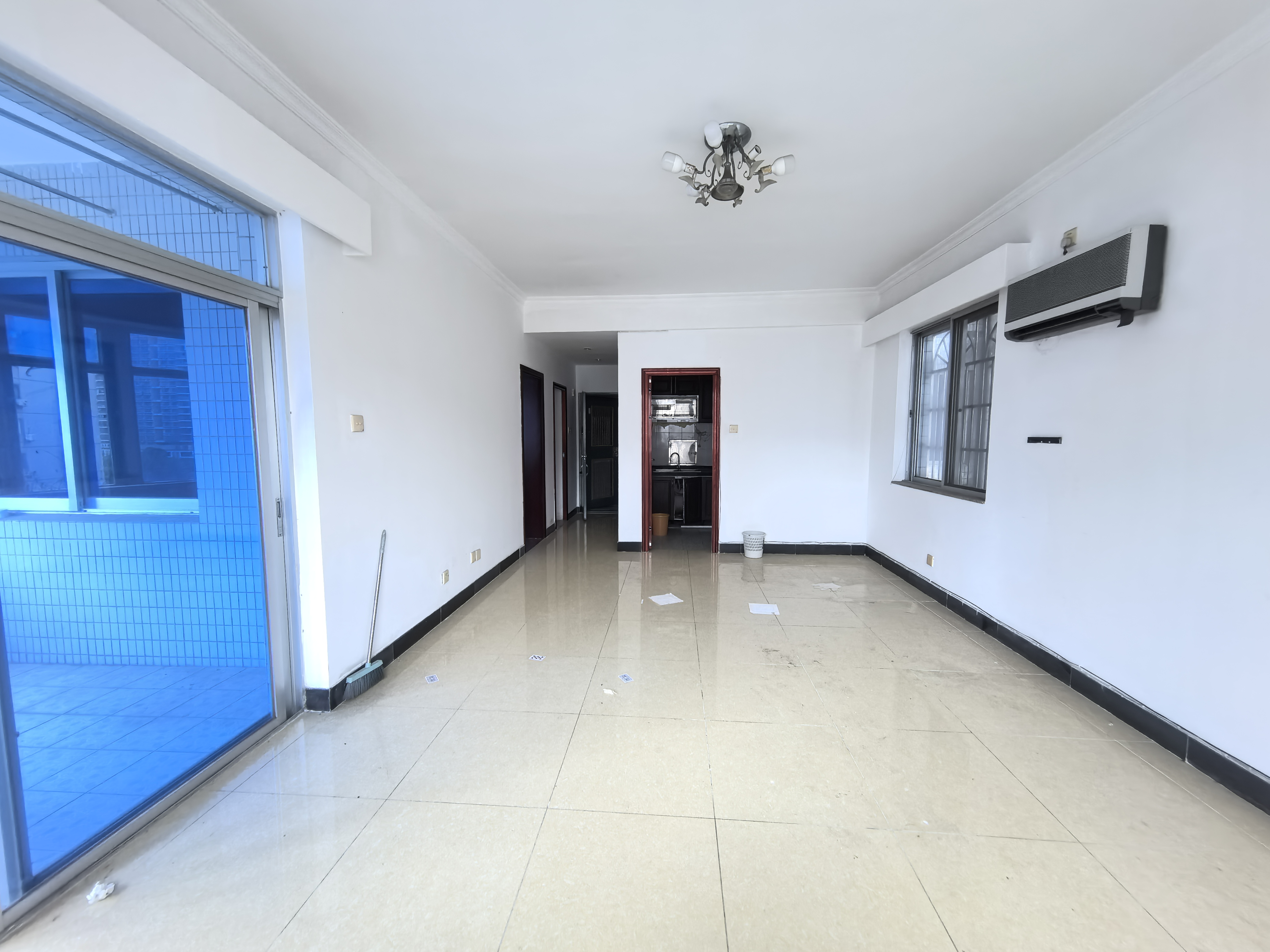 百金城小区 1室2厅1卫 1800.0元/月 百金城小区 1室2厅1卫 1800.0元/月室内图