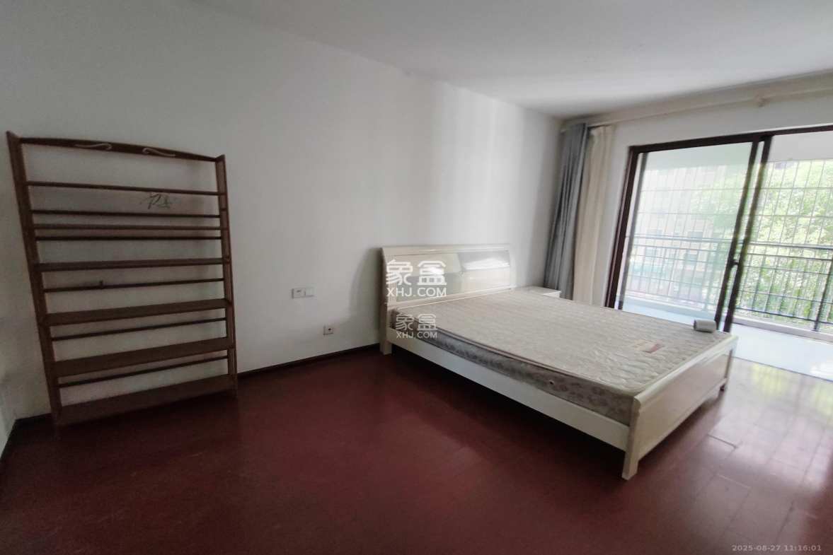 水岸世景 5室2厅2卫 2100.0元/月 水岸世景 5室2厅2卫 2100.0元/月室内图