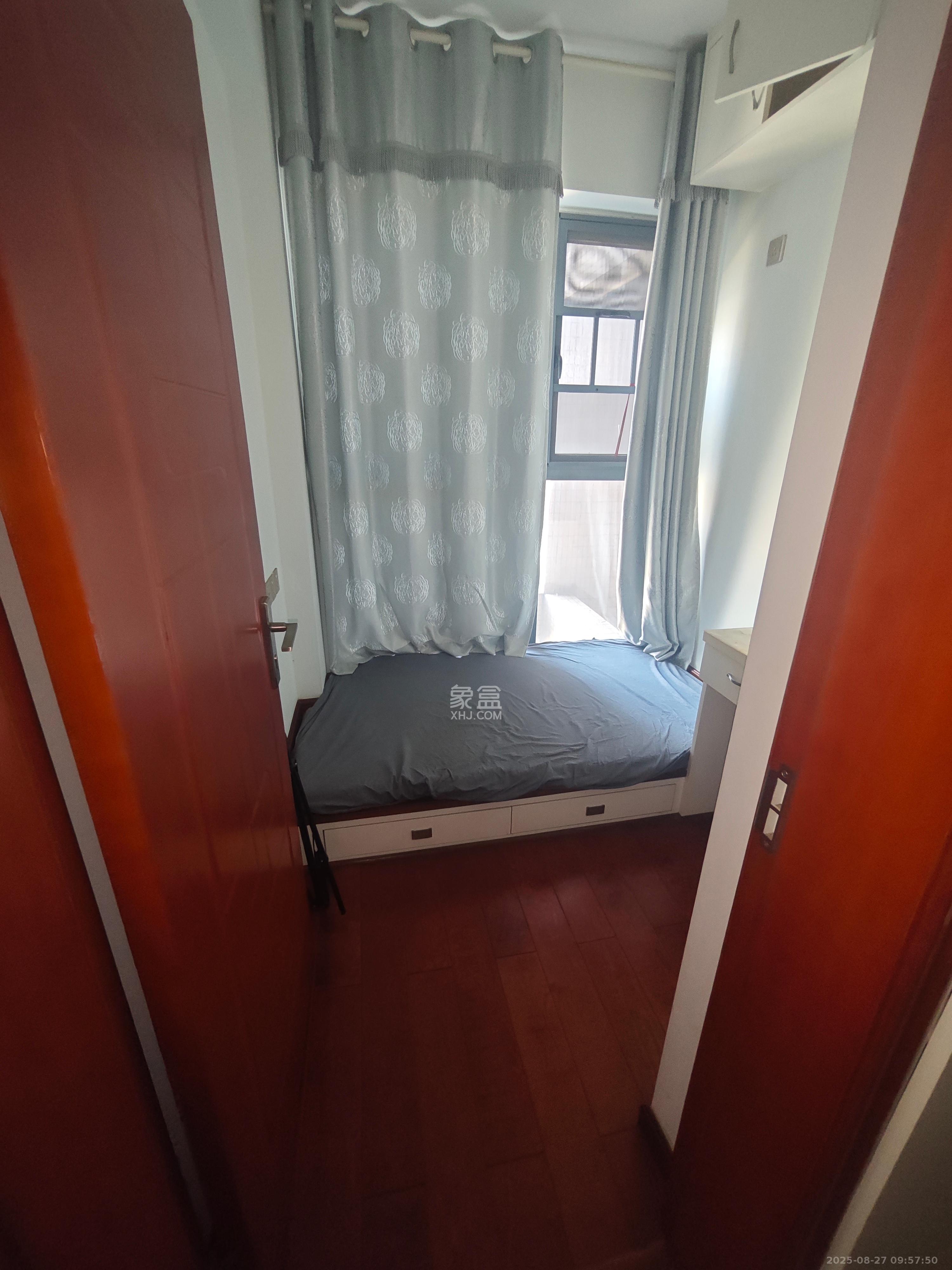 华悦城  3室2厅1卫    2300.0元/月 华悦城  3室2厅1卫    2300.0元/月室内图