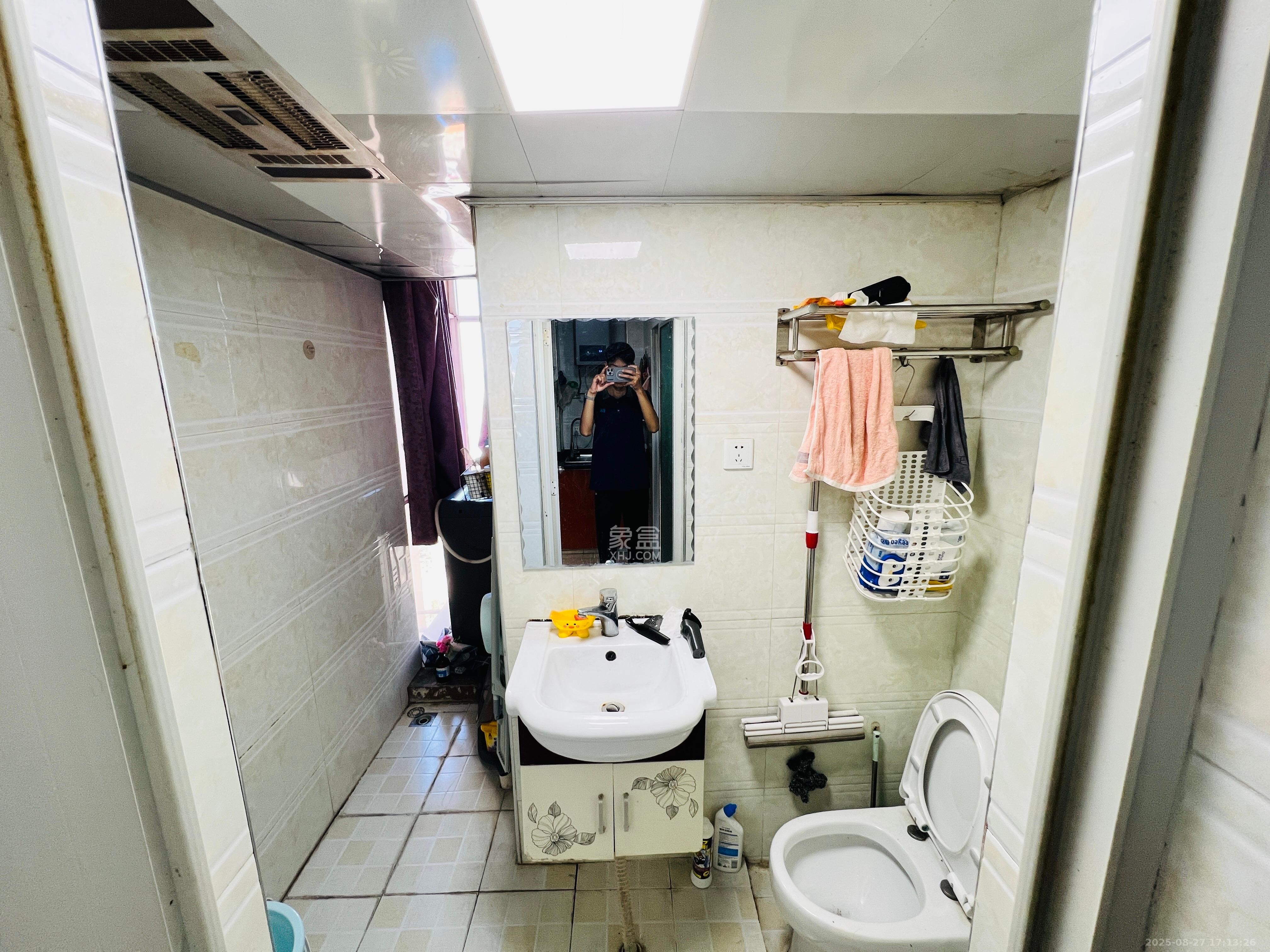 白沙晶城  1室1厅1卫    1900.0元/月室内图