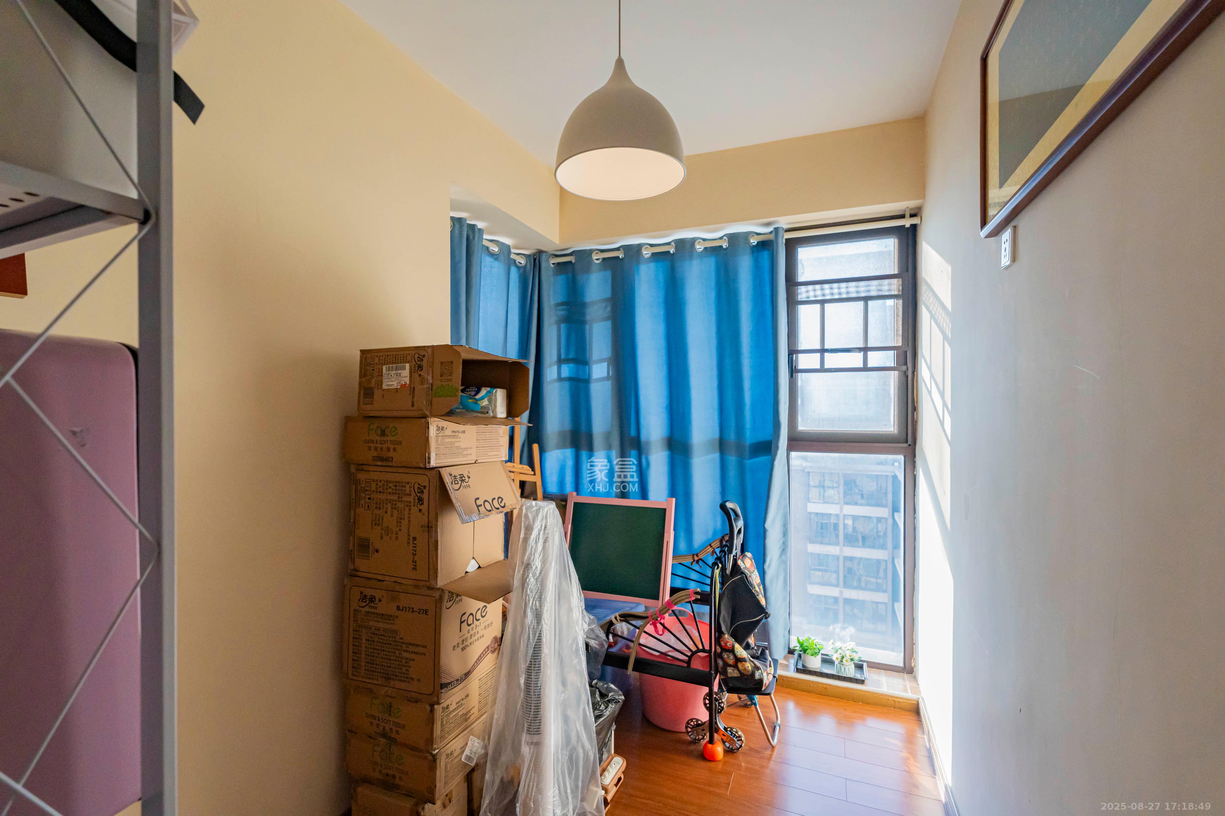 海洋半岛(月珑湾) 3室2厅1卫 2800.0元/月 海洋半岛(月珑湾) 3室2厅1卫 2800.0元/月室内图