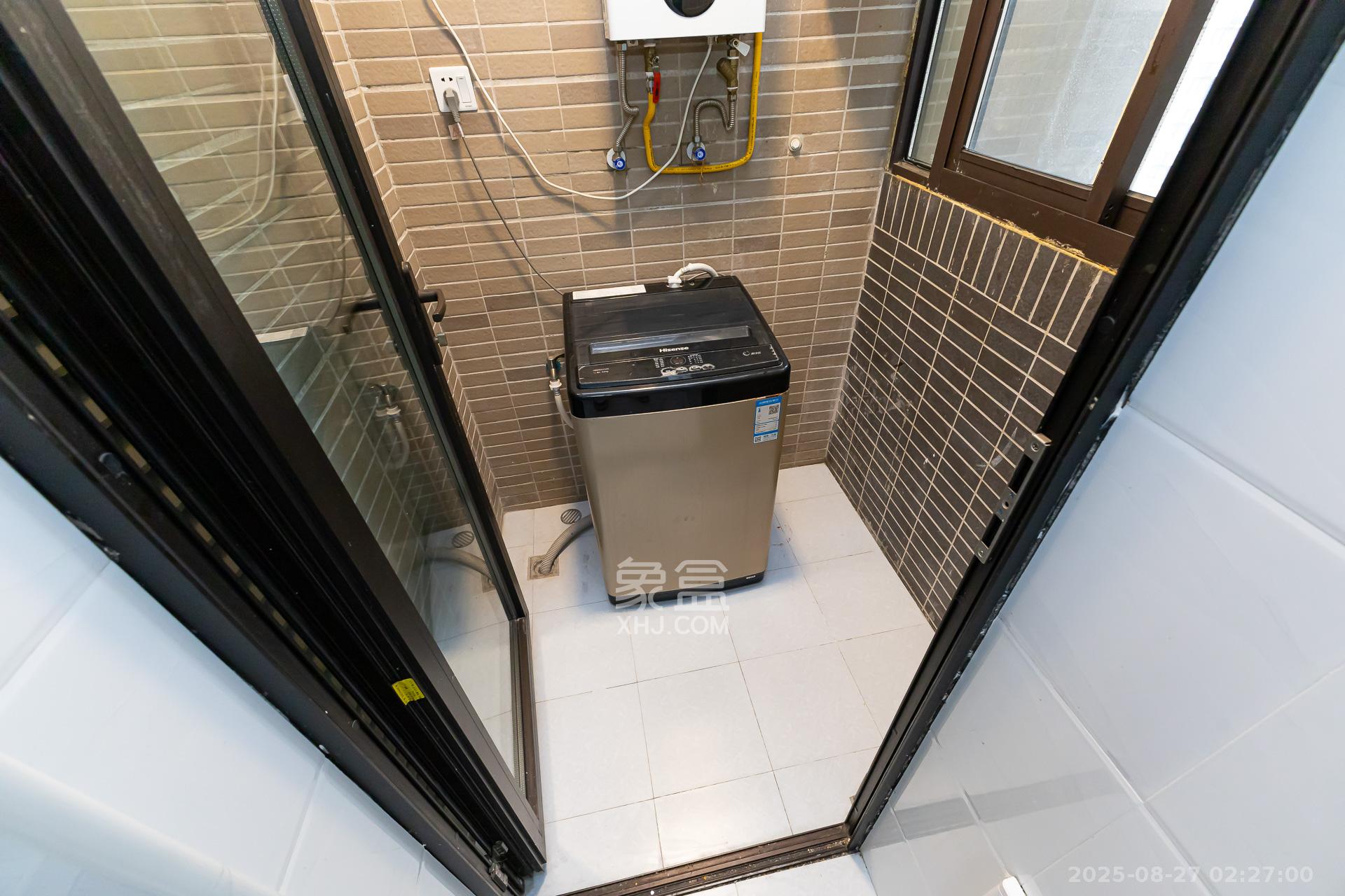 时代倾城三期  3室2厅1卫    92.8万 时代倾城三期  3室2厅1卫    92.8万阳台