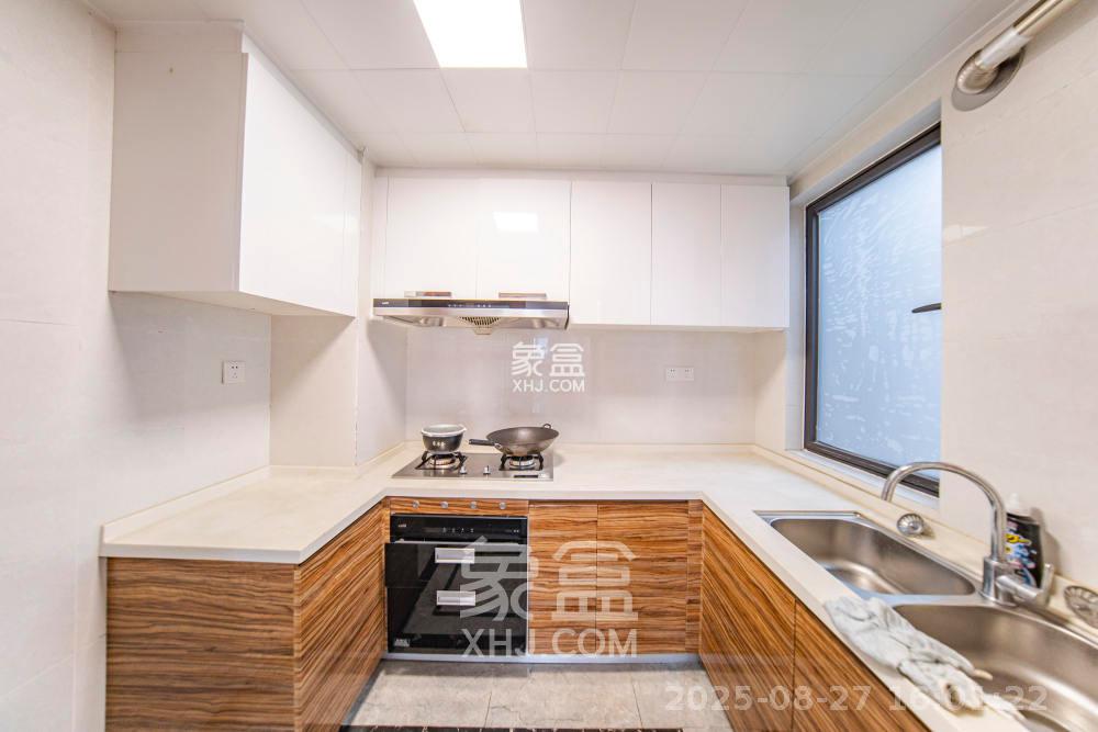 中海国际五期  3室2厅2卫    2100.0元/月 中海国际五期  3室2厅2卫    2100.0元/月室内图