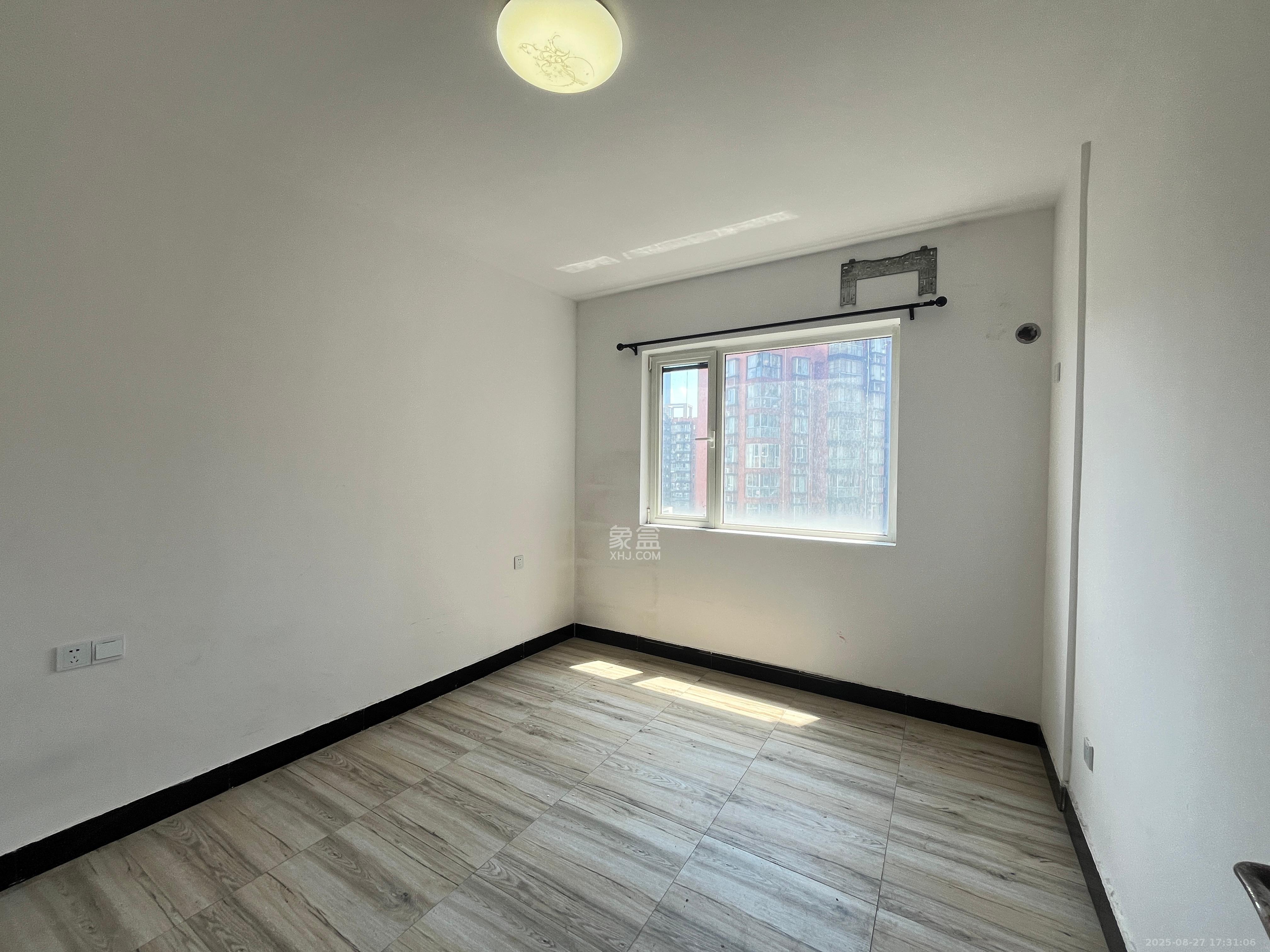 北辰三角洲E4区 1室2厅1卫 2800.0元/月 北辰三角洲E4区 1室2厅1卫 2800.0元/月室内图