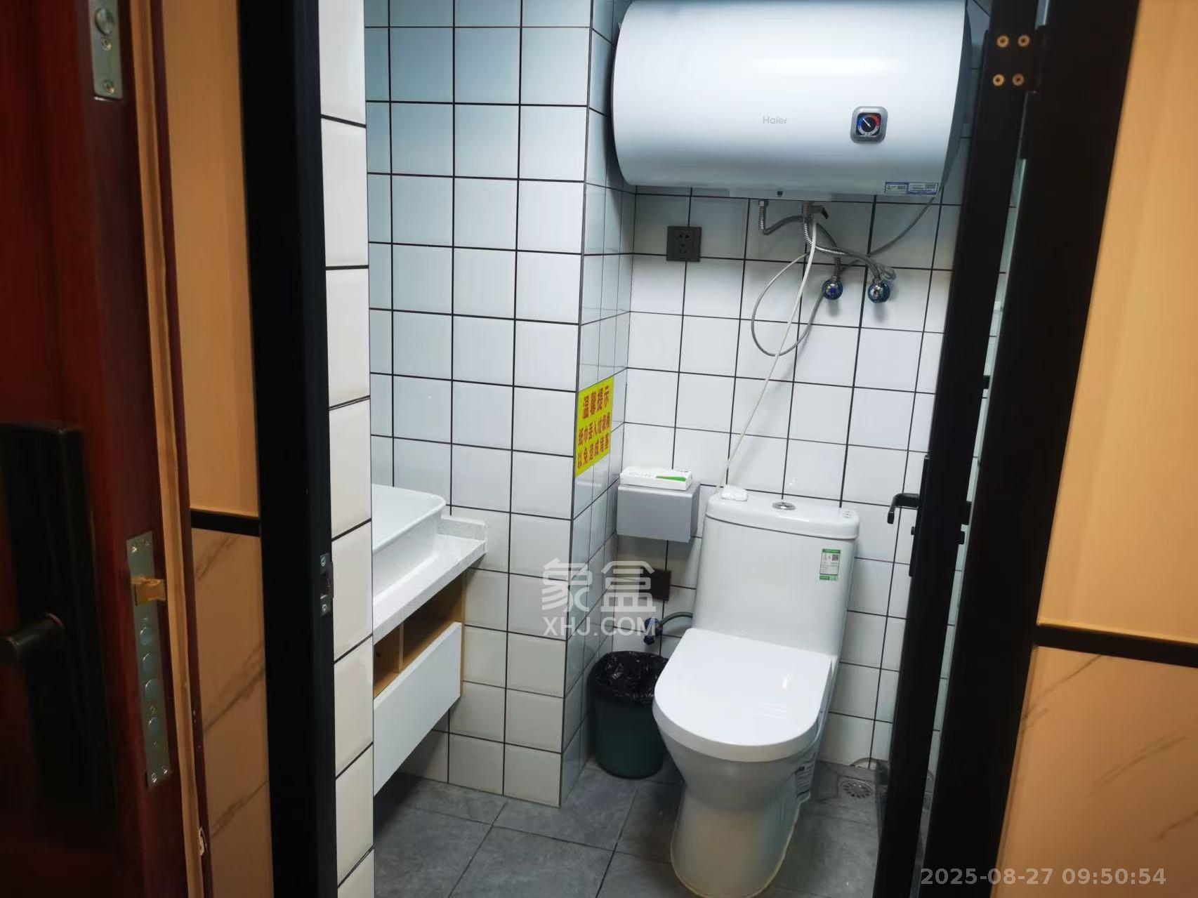 绿地长沙城际空间站(绿地新里佳苑) 2室1厅1卫 2000.0元/月 绿地长沙城际空间站(绿地新里佳苑) 2室1厅1卫 2000.0元/月室内图