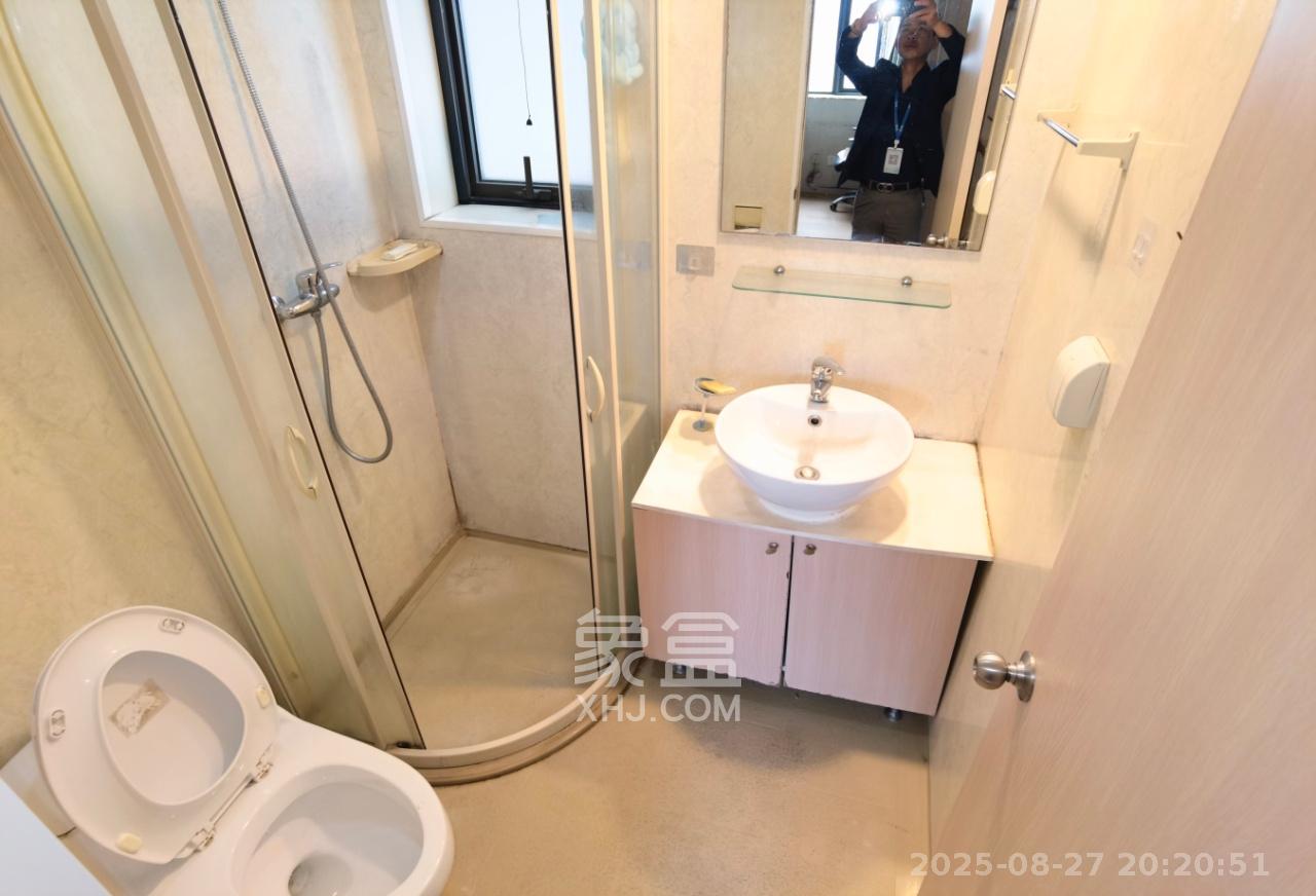 盛世美居荷园  3室2厅2卫    3400.0元/月室内图