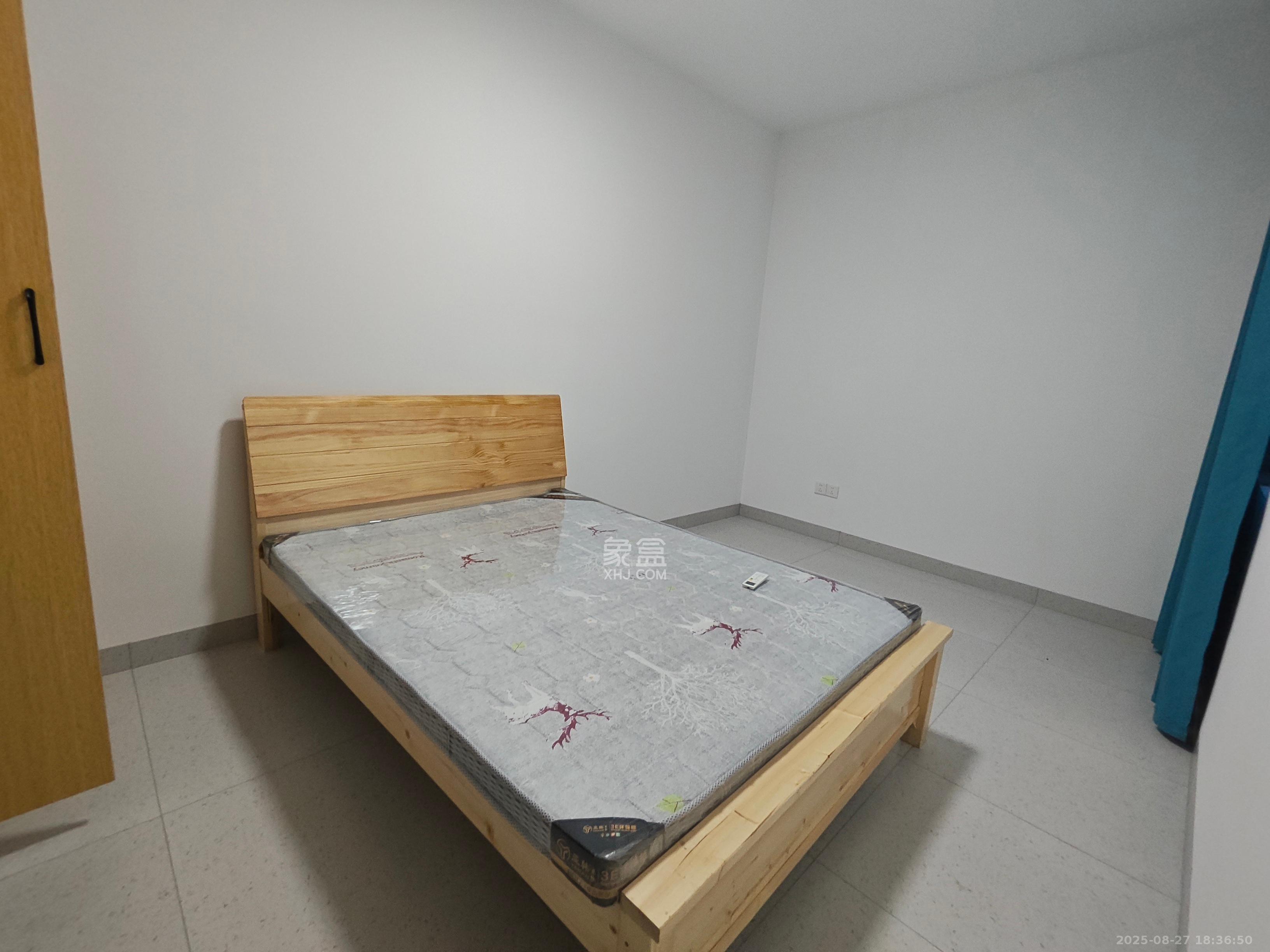 先锋新宇  2室1厅1卫    1800.0元/月室内图