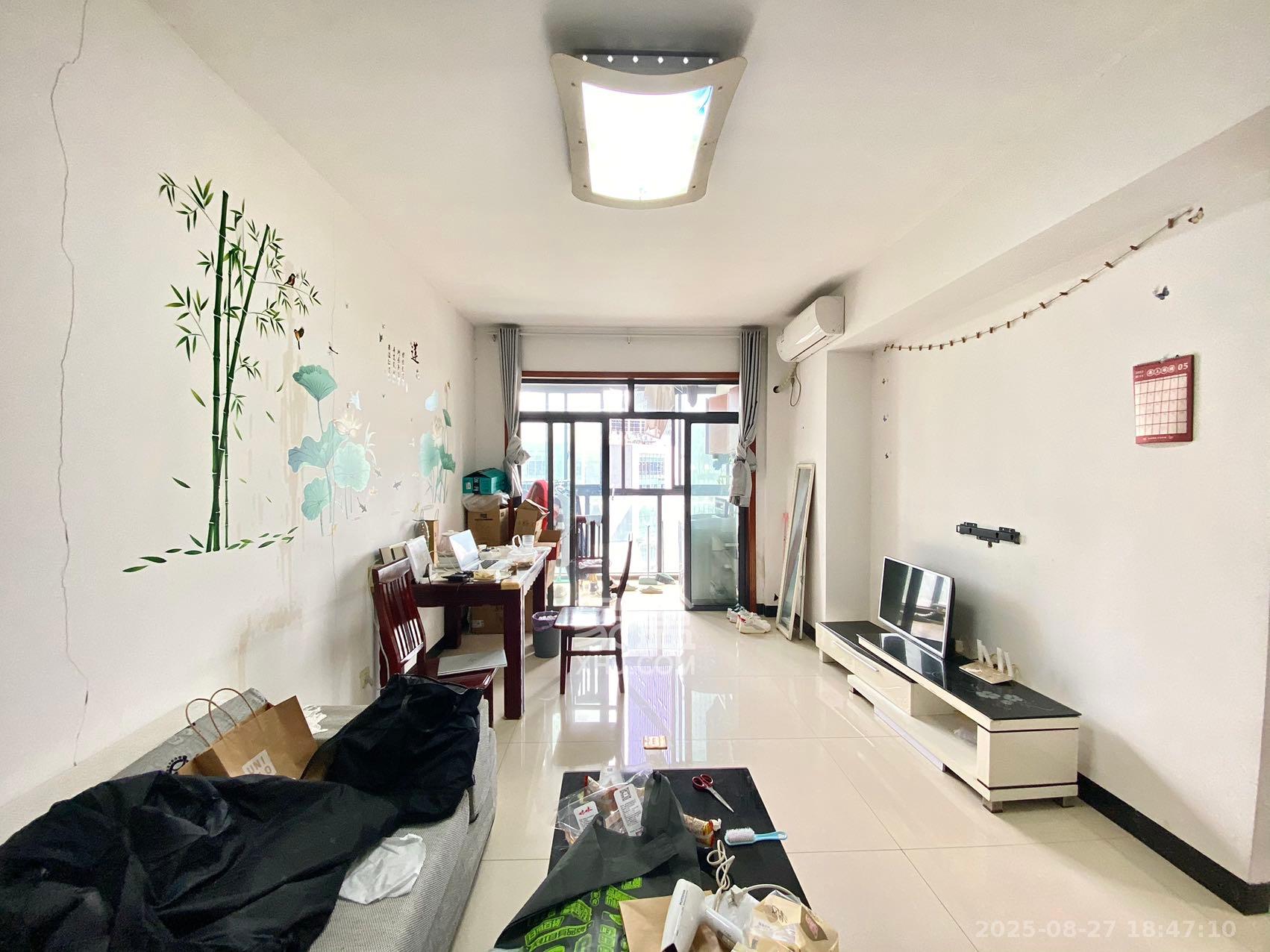 恒基凯旋门一二期  2室2厅1卫    1800.0元/月室内图