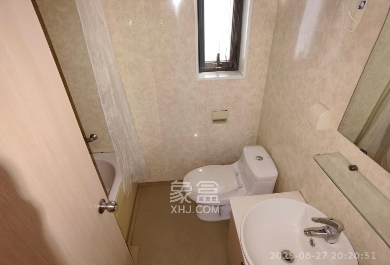 盛世美居荷园 3室2厅2卫 3400.0元/月 盛世美居荷园 3室2厅2卫 3400.0元/月室内图