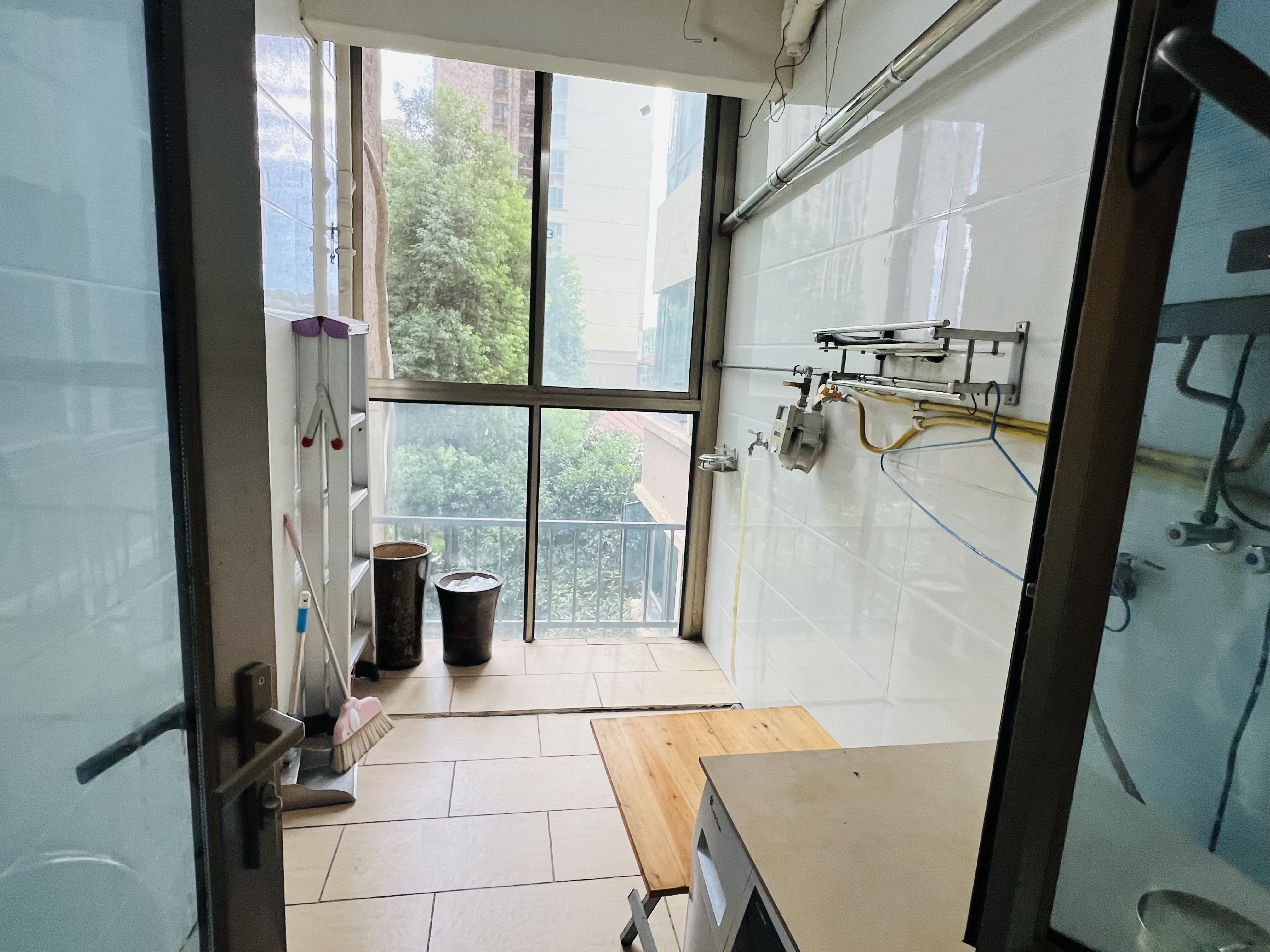 碧桂园 3室2厅1卫 1500.0元/月 碧桂园 3室2厅1卫 1500.0元/月室内图