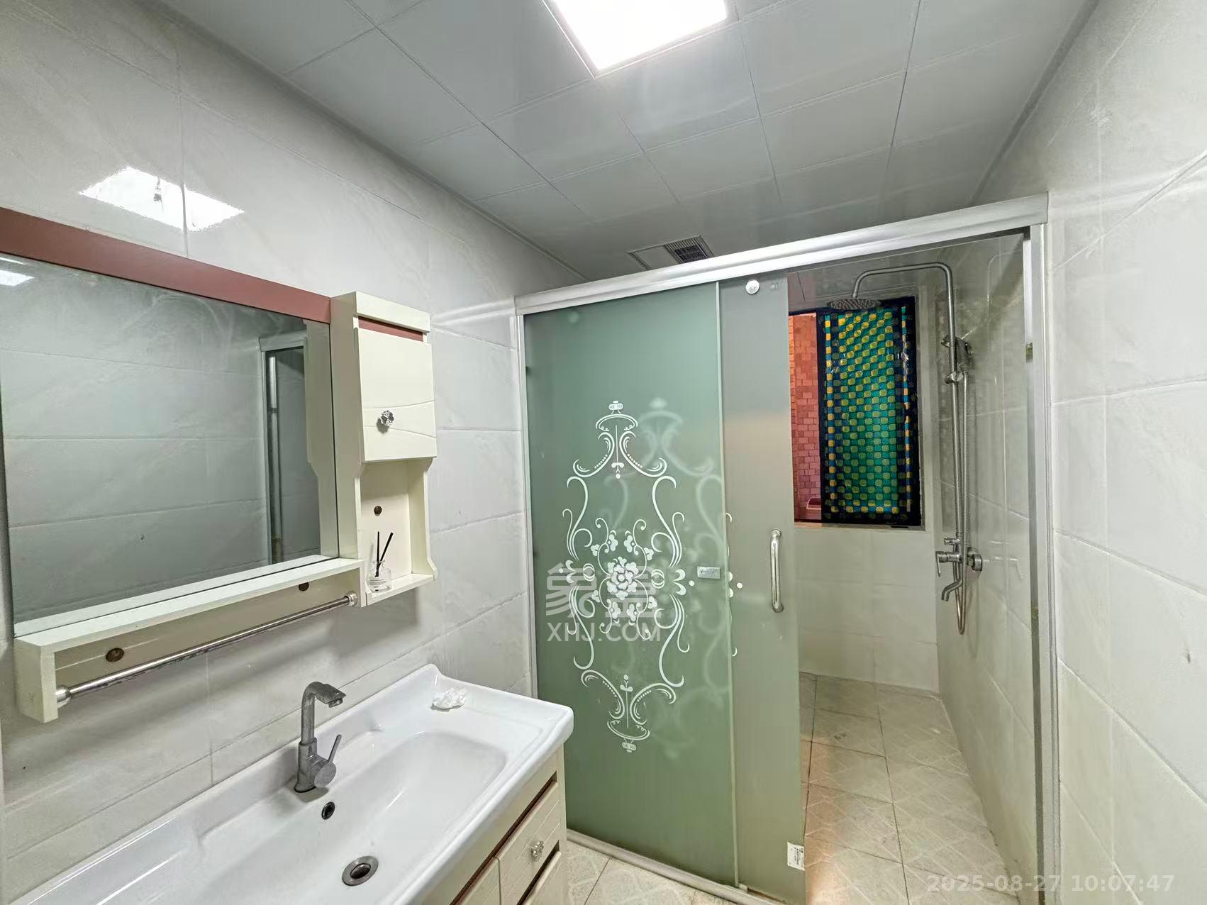 康桥长郡 3室2厅1卫 1500.0元/月 康桥长郡 3室2厅1卫 1500.0元/月室内图