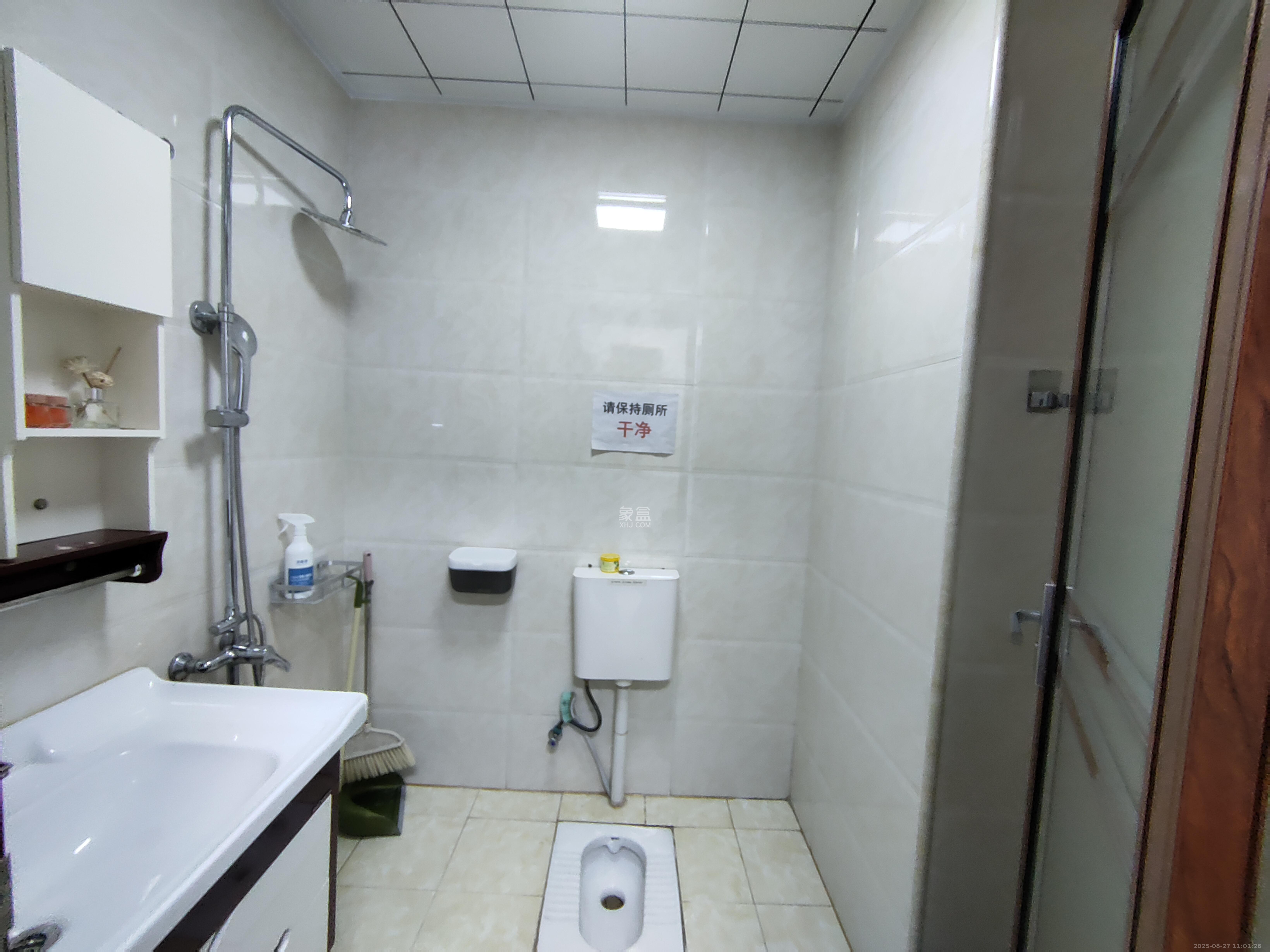 明发国际城 4室1厅1卫 1600.0元/月 明发国际城 4室1厅1卫 1600.0元/月室内图