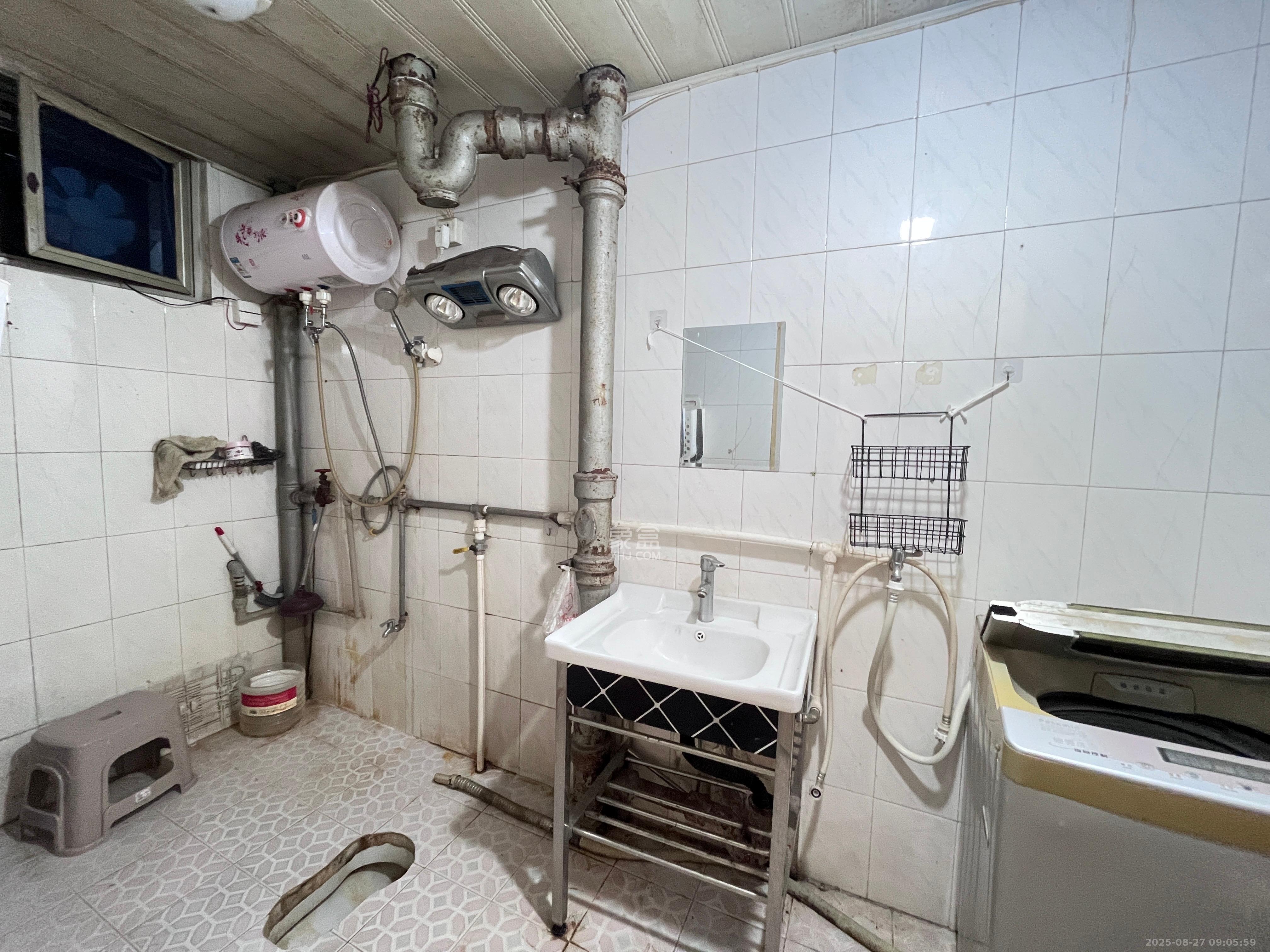 德政园 3室1厅1卫 1250.0元/月 德政园 3室1厅1卫 1250.0元/月室内图