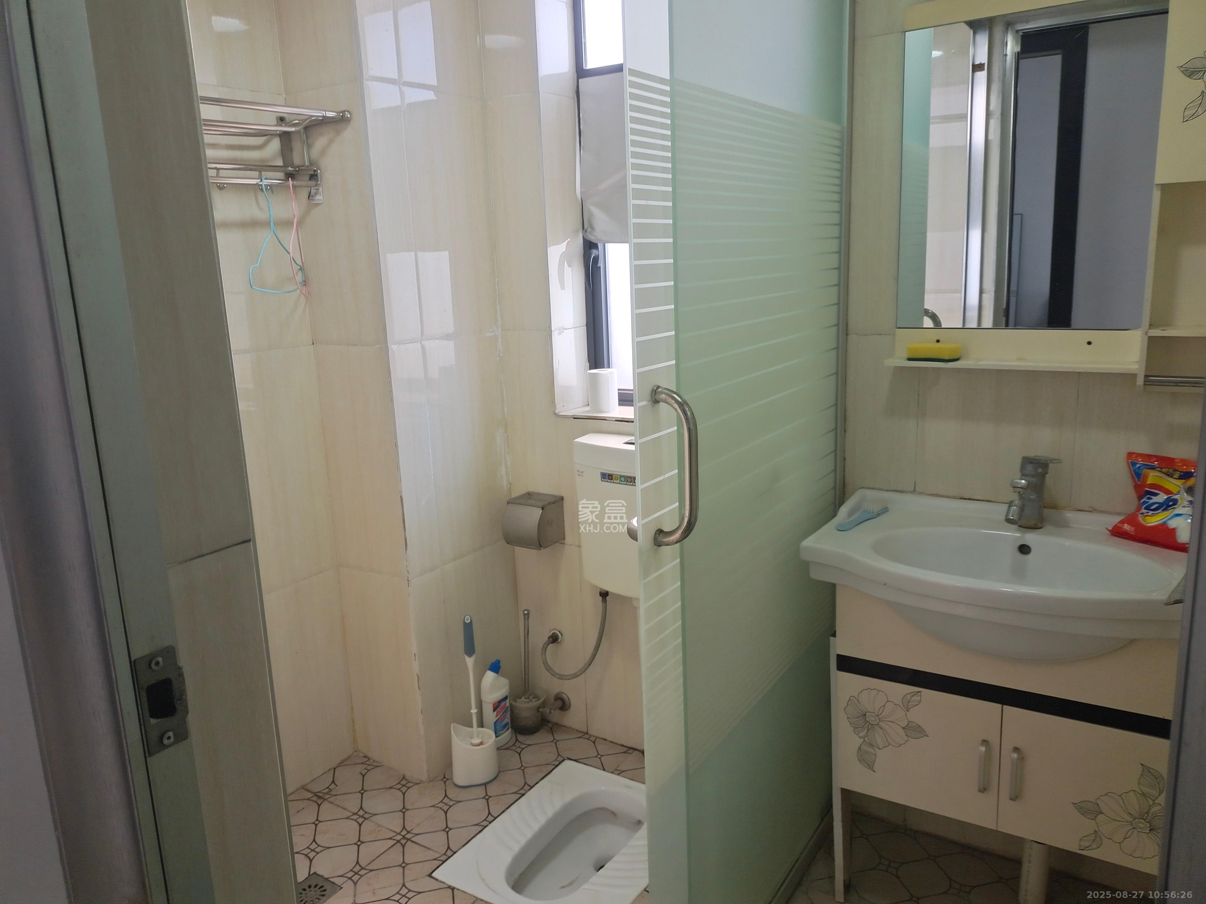 上峰苑(兰亭玥岛)  2室1厅1卫    2000.0元/月 上峰苑(兰亭玥岛)  2室1厅1卫    2000.0元/月室内图