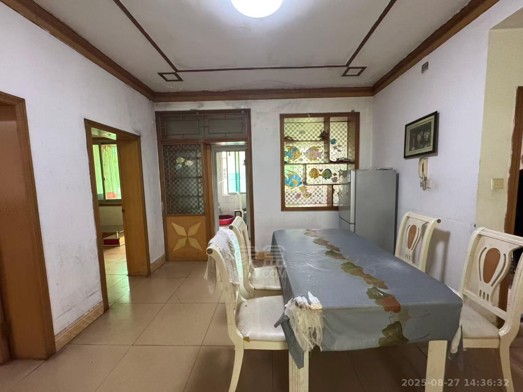 益民小区 3室2厅2卫 1300.0元/月 益民小区 3室2厅2卫 1300.0元/月室内图