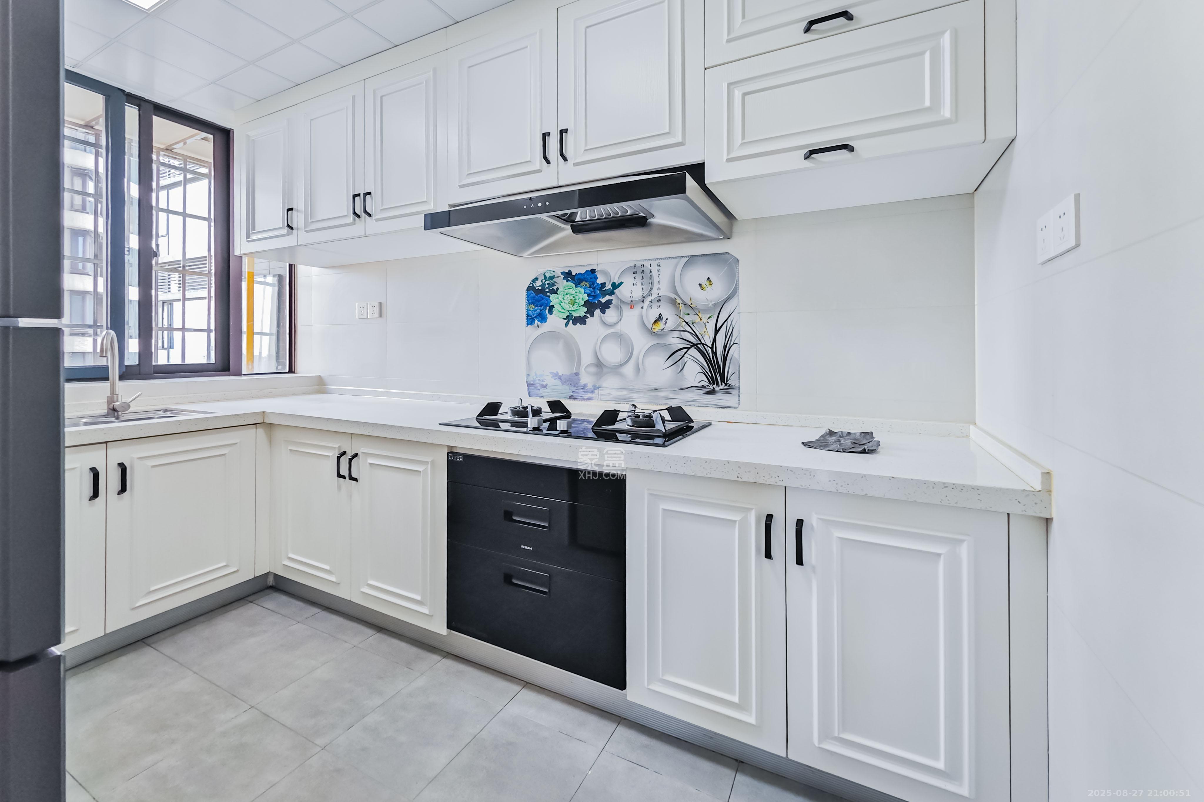 京武浪琴山一、二期 2室2厅1卫 140.0万 京武浪琴山一、二期 2室2厅1卫 140.0万厨房